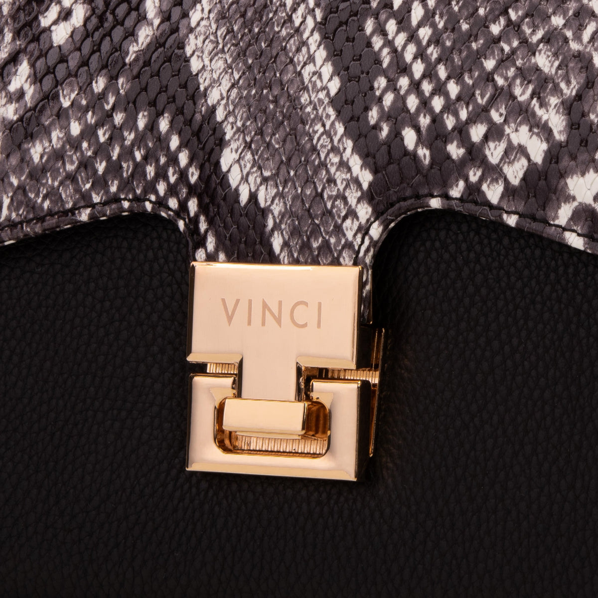 Vinci Leather The Venezia Black Leather Handbag – product view 4