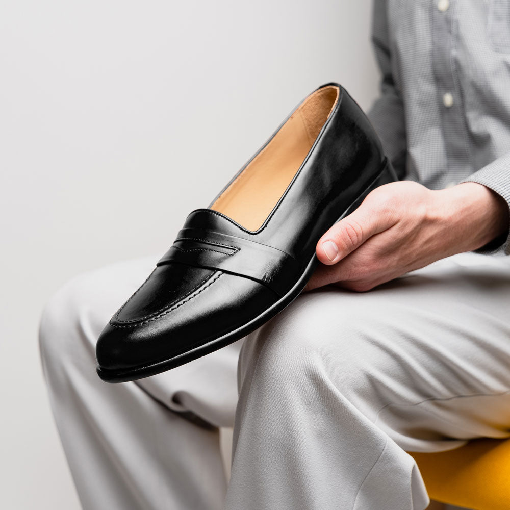 Zelli Italia 15-203-BLK SAVANNAH Calfskin Penny Loafer, Black Top View