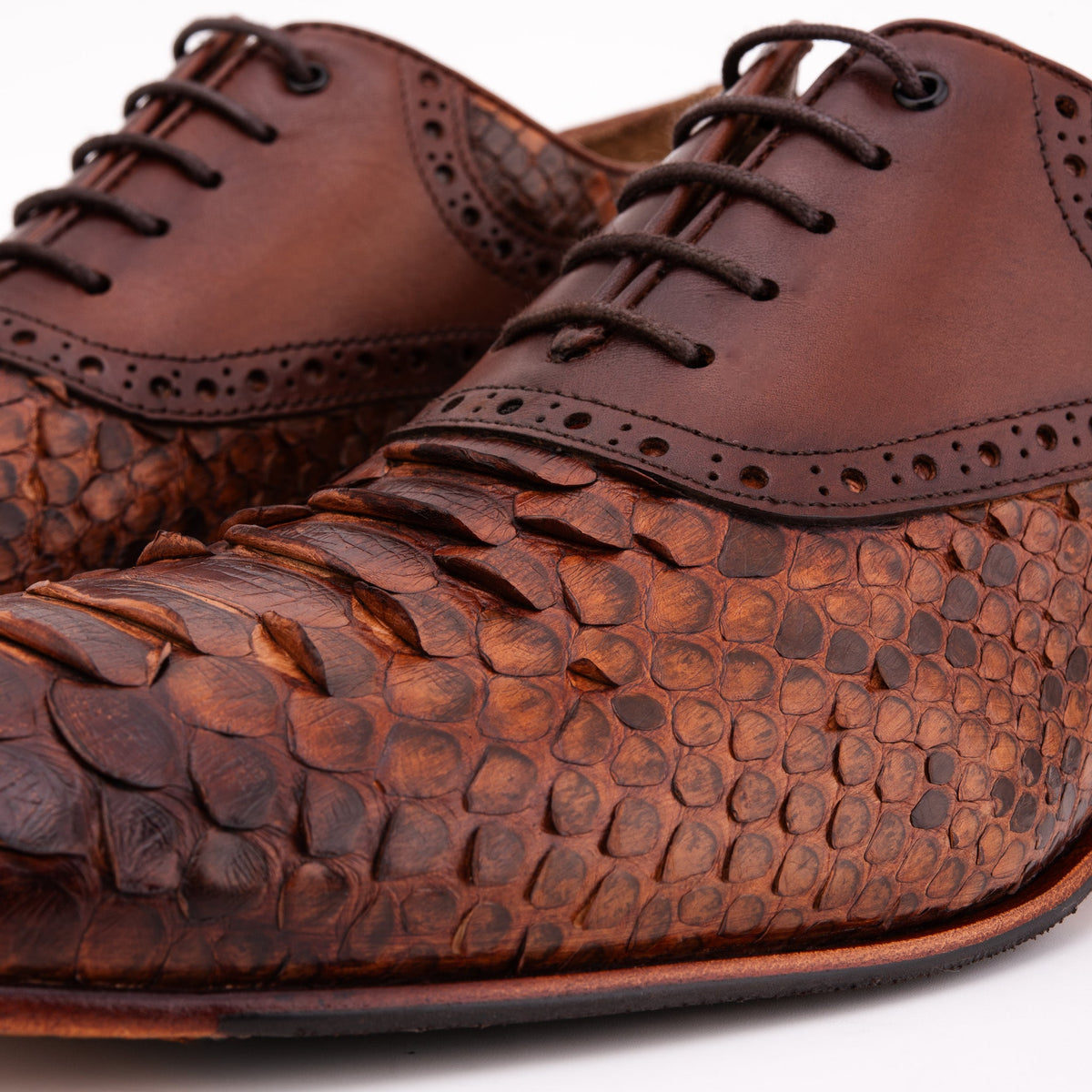 The Varenne Tan Pythn Leather Oxford Men Shoe