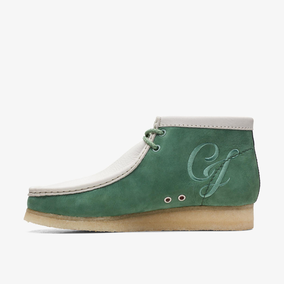Clarks Originals Wallabee Boot Vcy Men's Green Nubuck 26165078 — side view