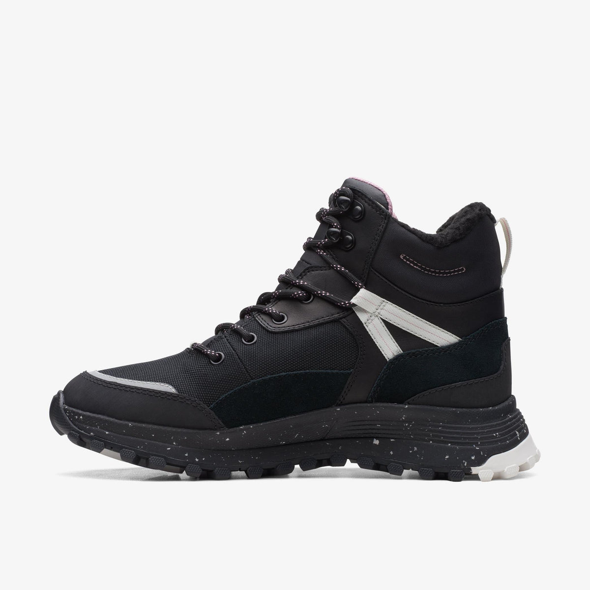 Clarks ATL TREK SKY GTX Women's Black Wlined Leather 26166890 — side view