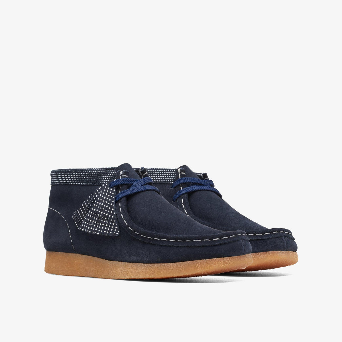 Clarks Originals Wallabee Boot PS Kids' Unisex Navy Combination Suede Wide Width 26168133 — sole view