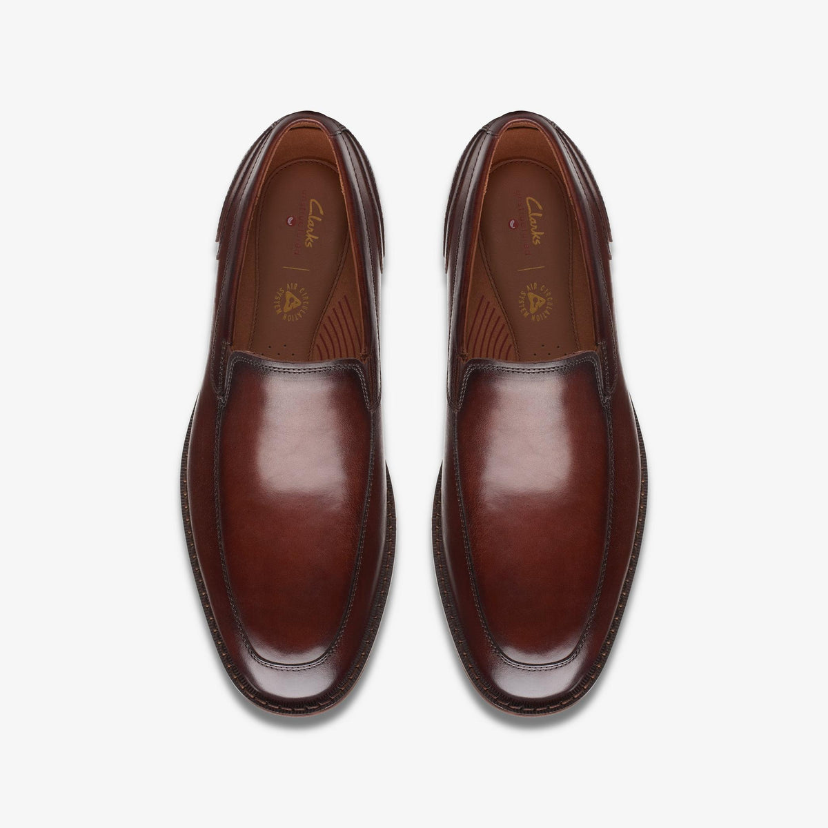 Clarks Un Hugh Step Men's Brown Leather 26169020 — top view