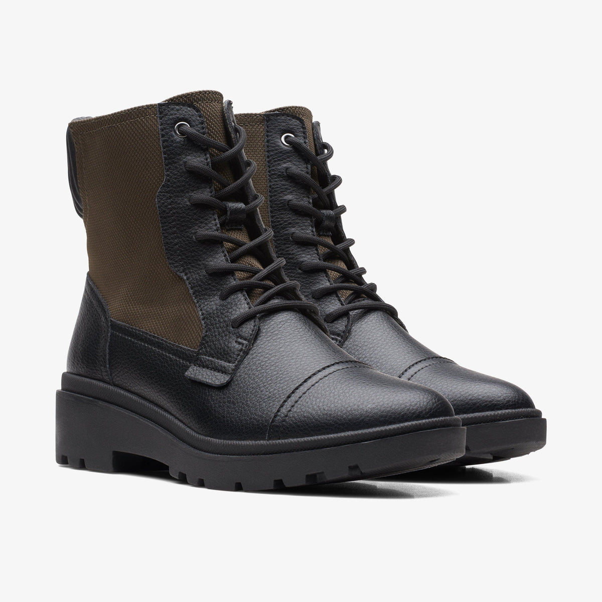 Clarks Calla Charm Women's Black Combi Leather 26169146 — sole view