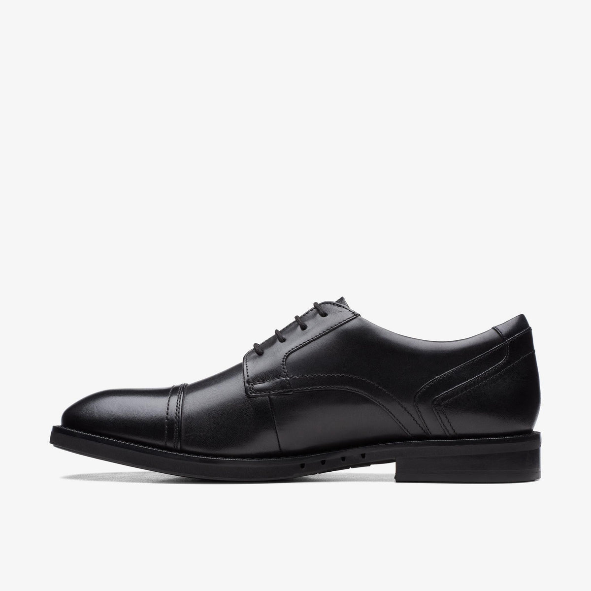 Clarks Un Hugh Cap Men's Black Leather 26172836 — side view