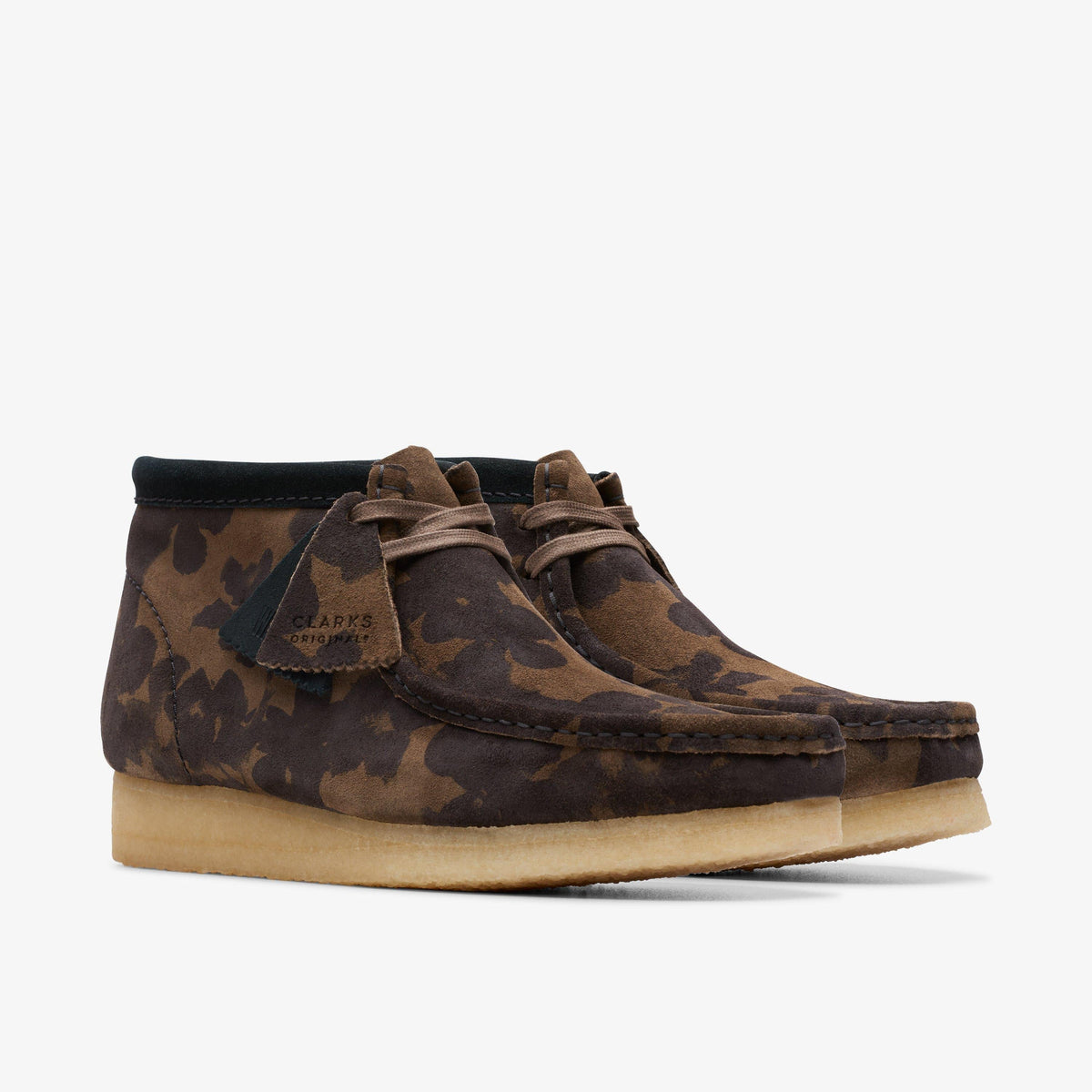 Clarks Originals Wallabee Boot Men's Black/Khaki Floral 26174035 — sole view