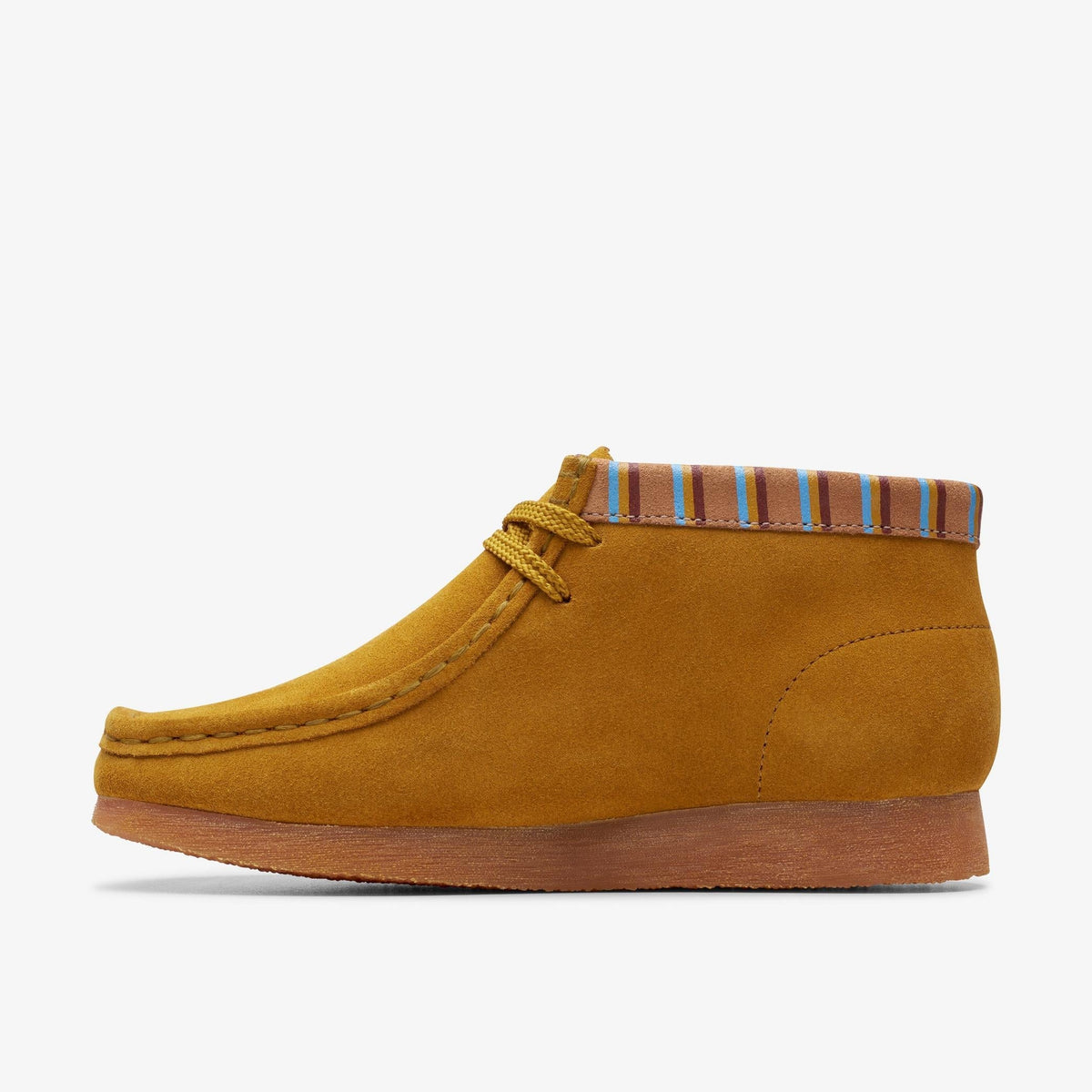 Clarks Originals Wallabee Boot PS Kids' Unisex Mustard Suede 26175093 — side view