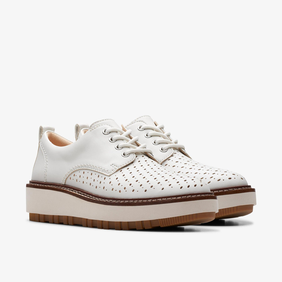 Clarks Oriannaw Move Women's Off White Leather 26176313 — sole view