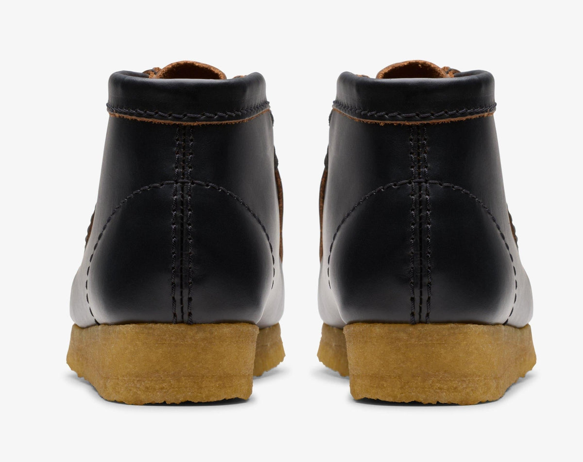 Clarks Originals Wallabee Boot Women's Black Smooth Leather 26177715 — detail view