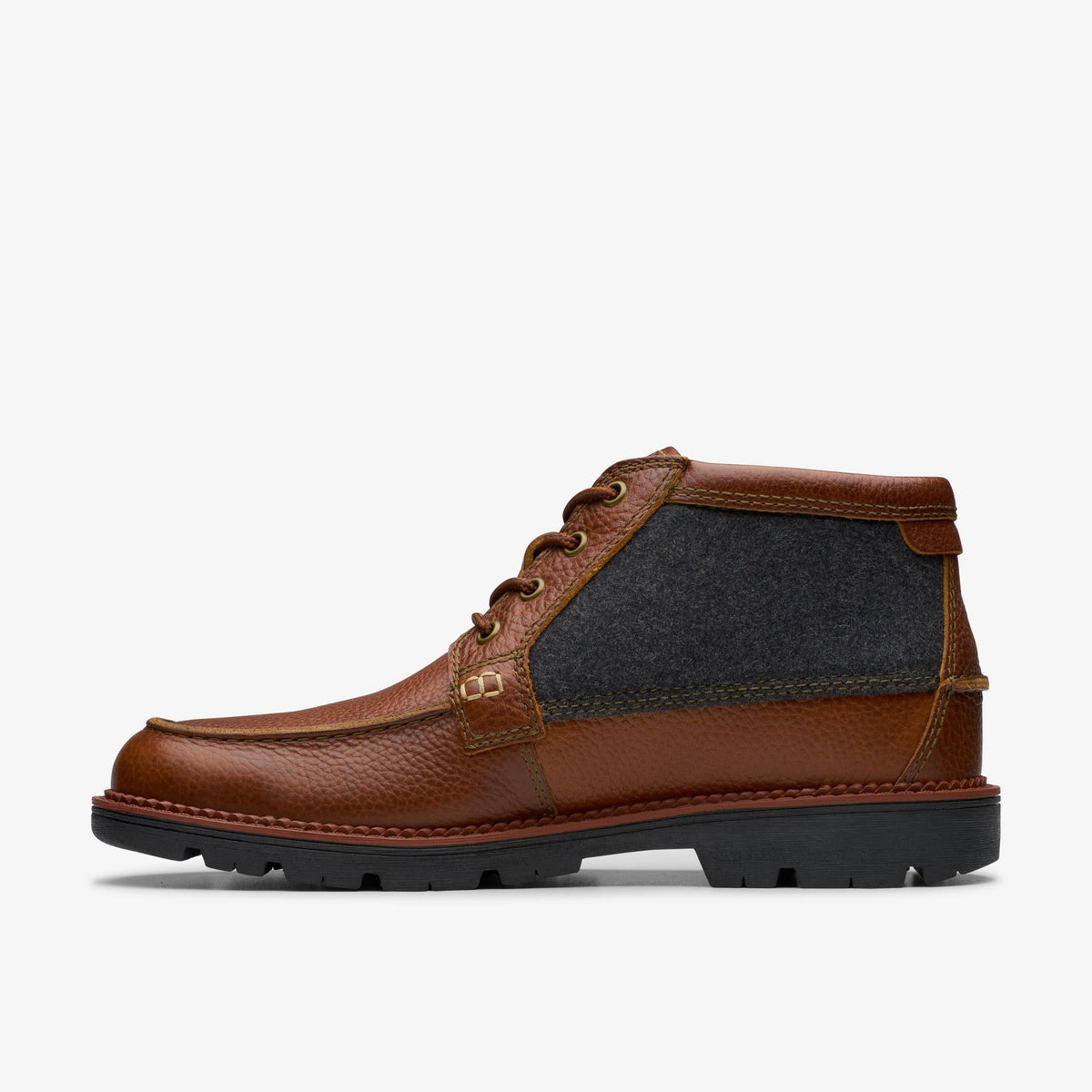Clarks Maplewalk Moc Men's Tan Tumbled Leather 26179440 — side view