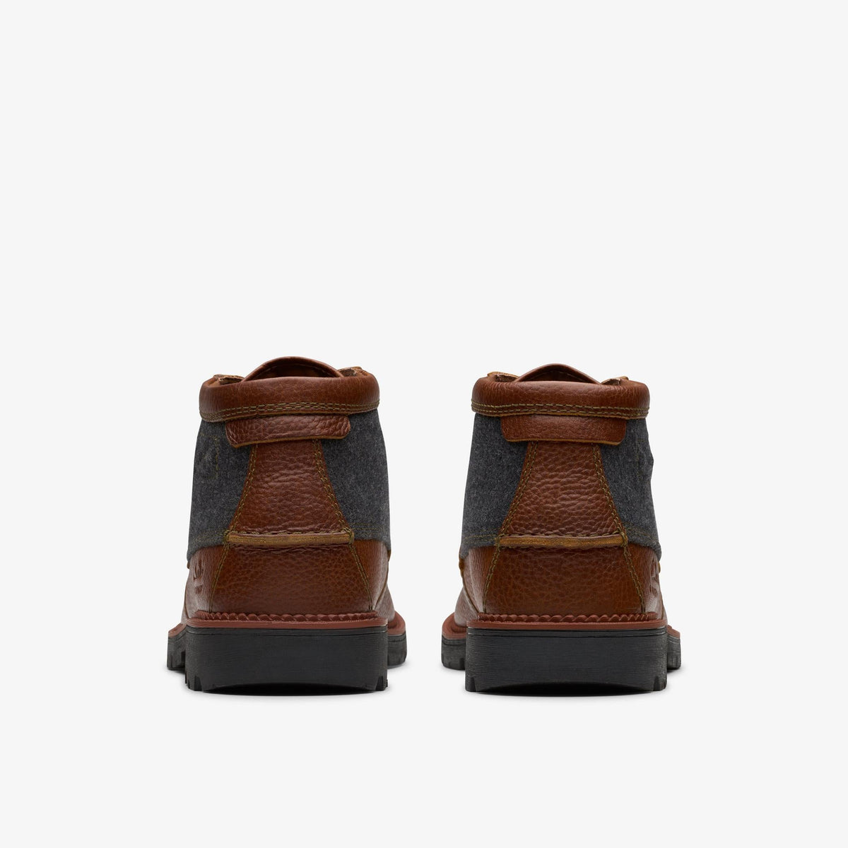 Clarks Maplewalk Moc Men's Tan Tumbled Leather 26179440 — detail view