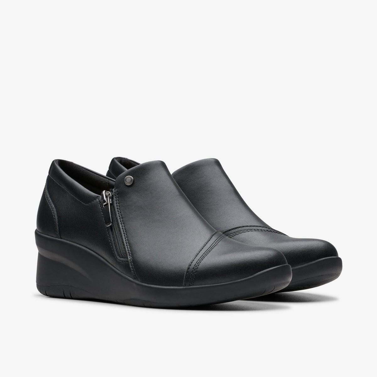 Clarks Suttyn Zip Women's Black Leather 26180145 — sole view