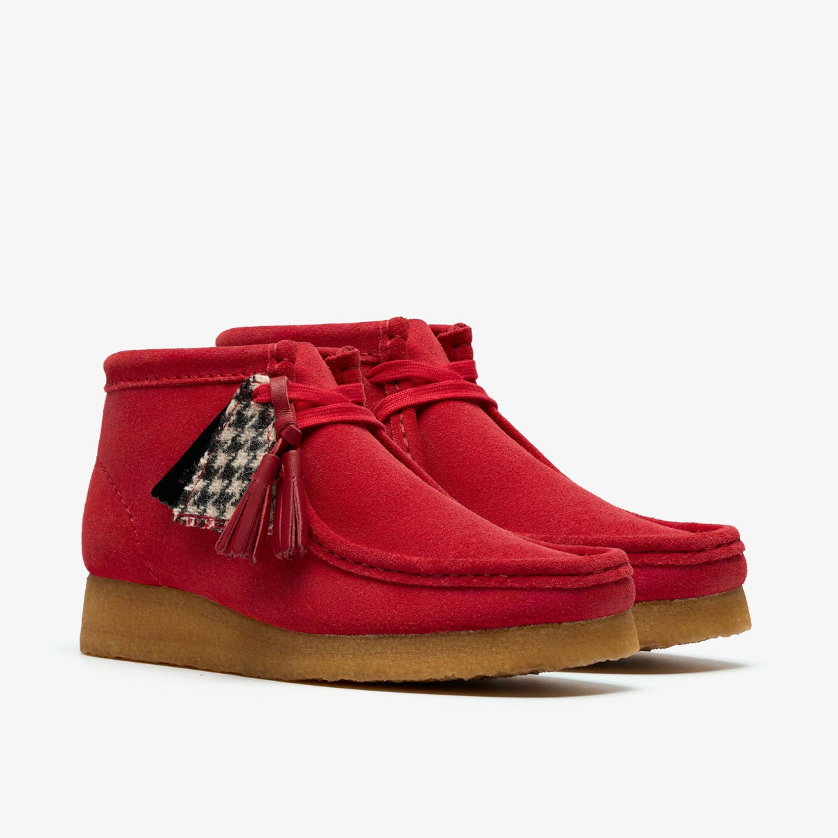 Clarks Originals Wallabee Boot Women's Red Suede 26183770 — sole view