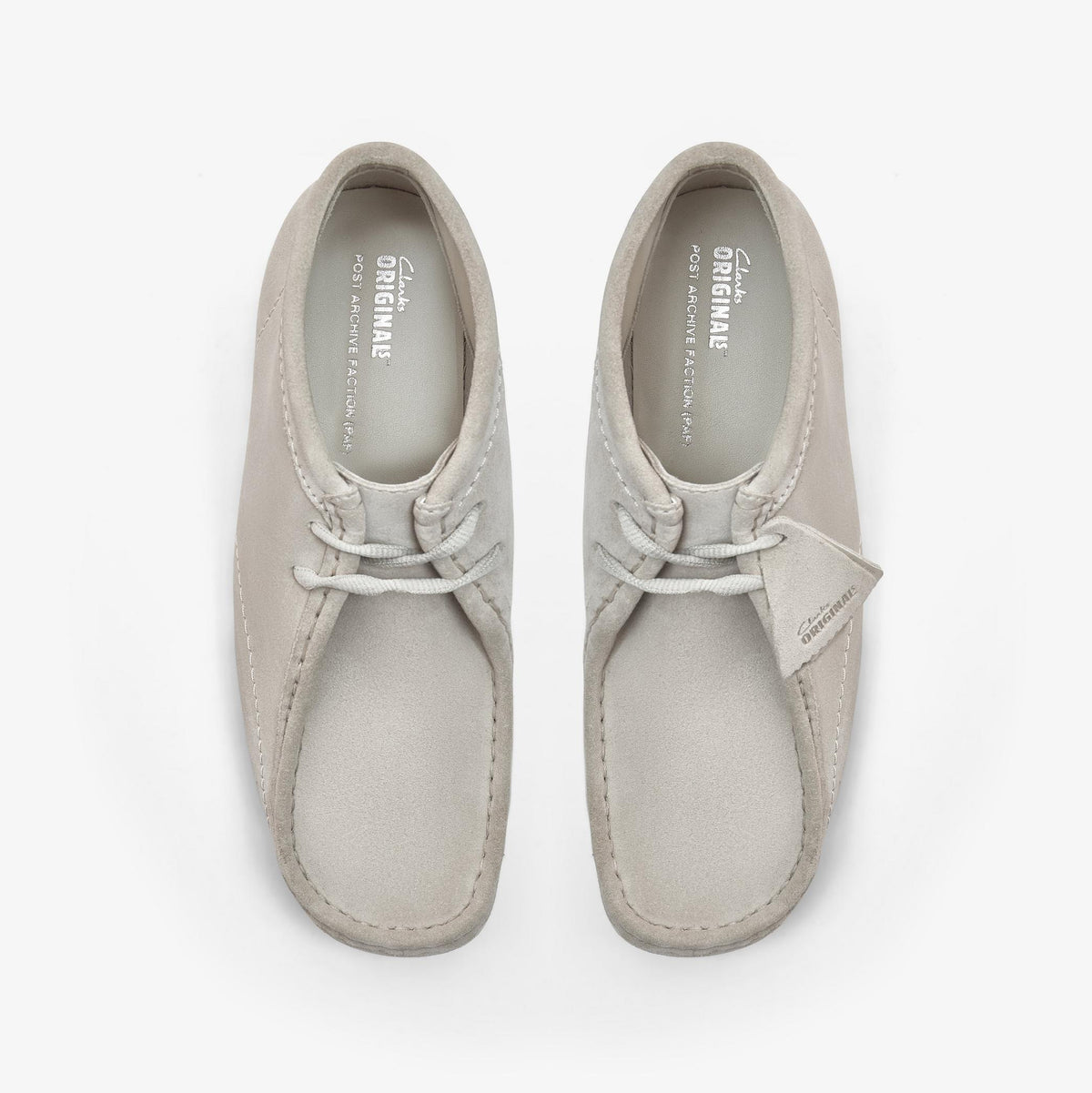 Clarks Originals Wallabee Boot Paf Men's Beige Suede 26186608 — top view