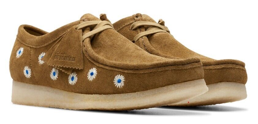 Clarks Originals Wallabee Men's Dark Olive Embroidered Suede 26175852 — product view 2