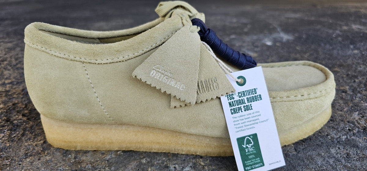 Clarks Originals Wallabee Men's Maple Suede 26155515 — sole view