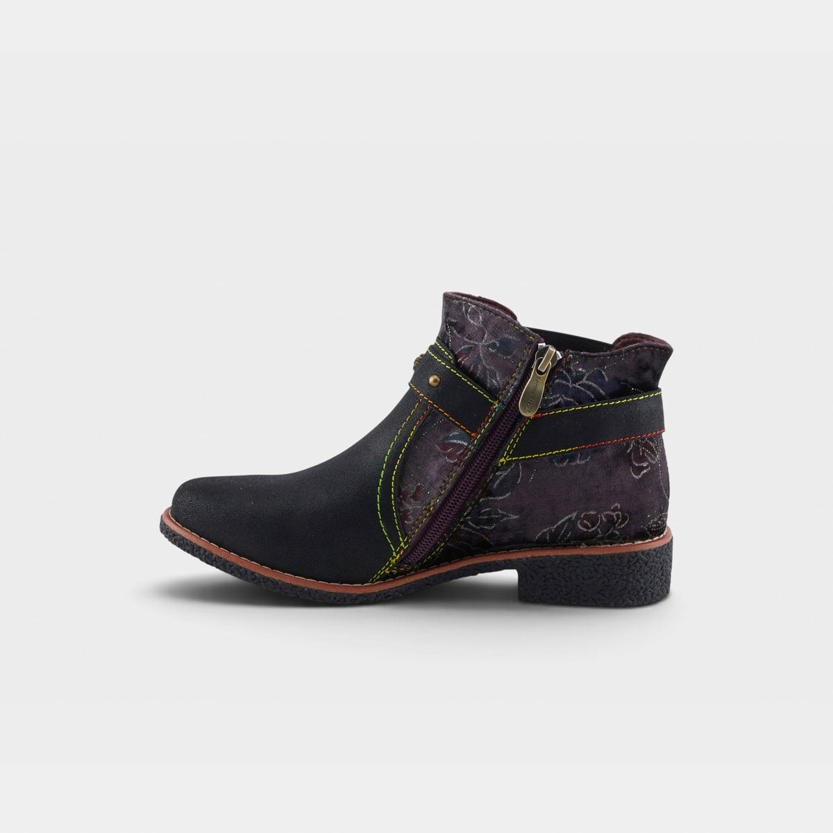 L'Artiste Airies Women's Boots — product view 3