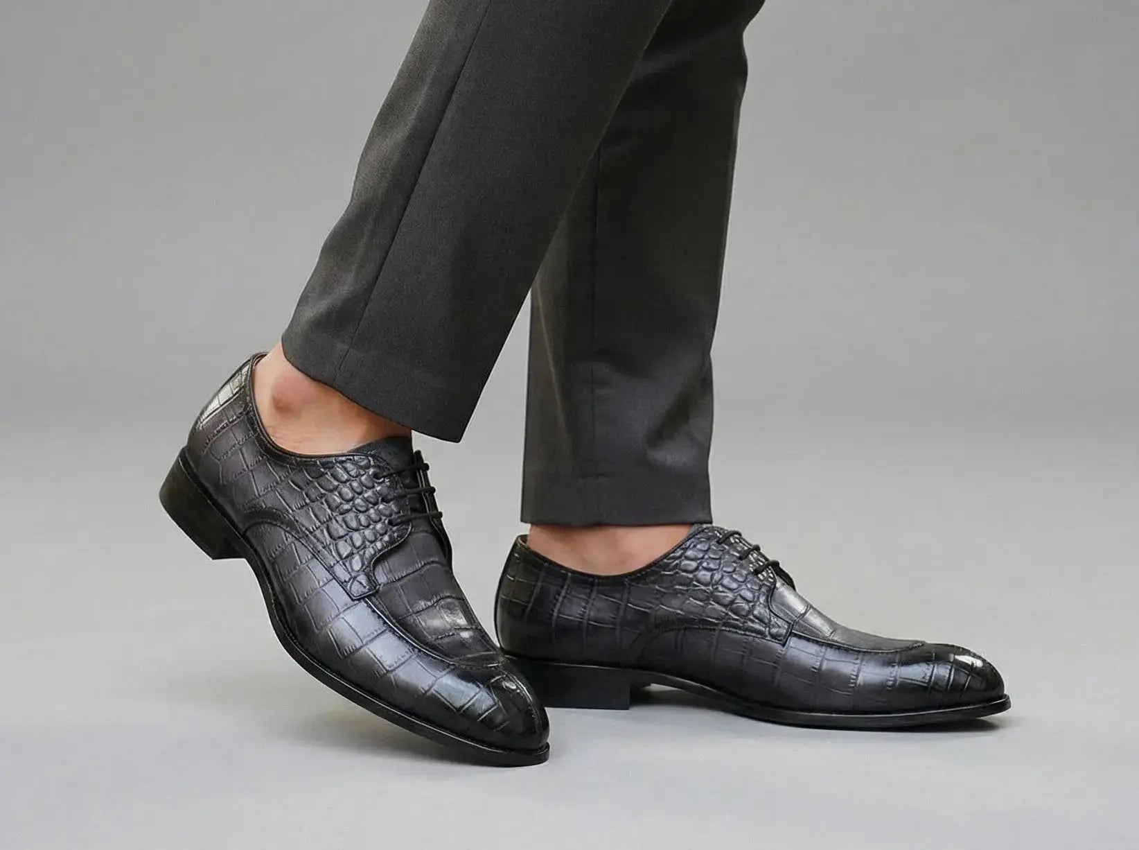 Allen II Embossed Split Toe Derby Carrucci Shoes Men's