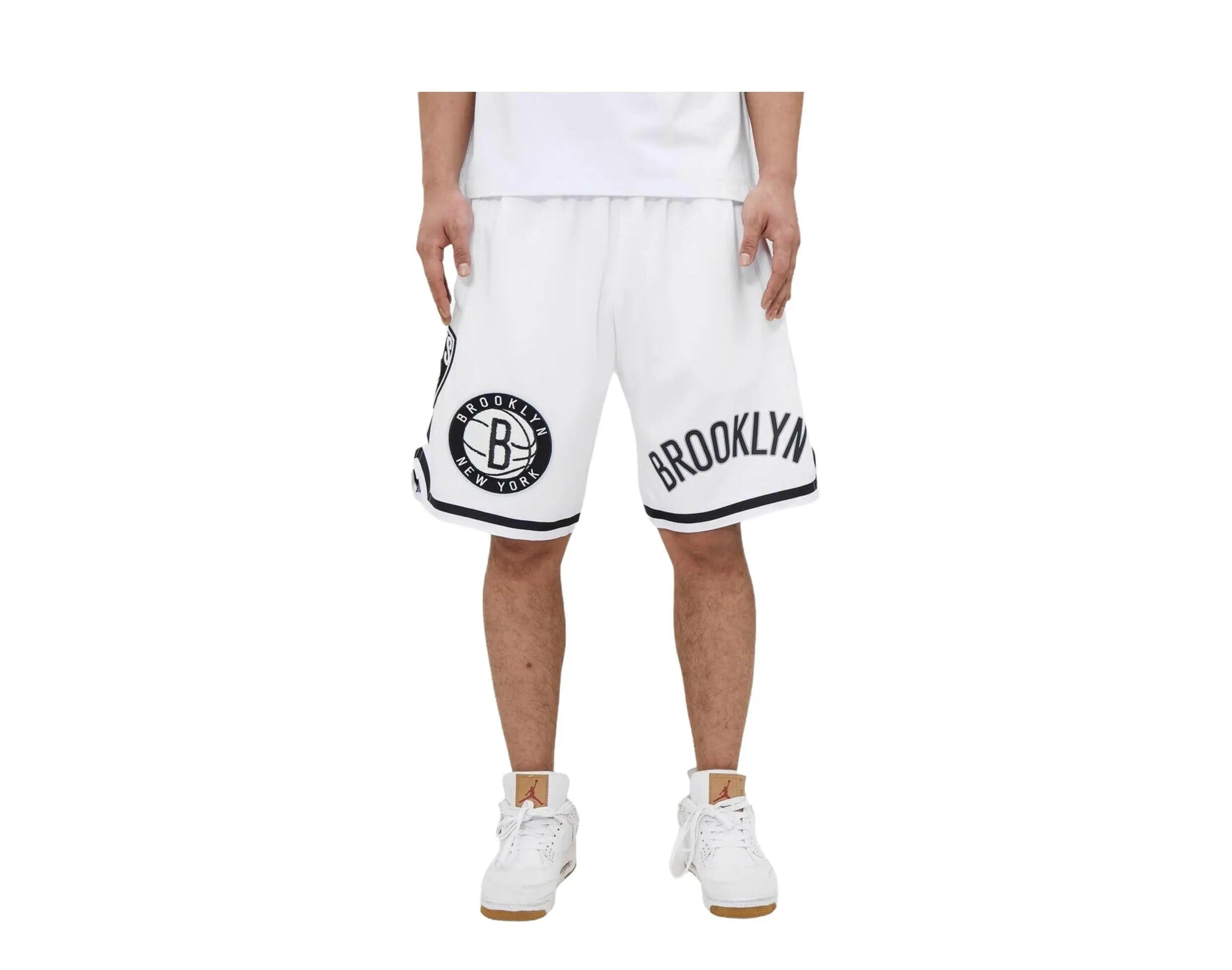 Pro Standard Brooklyn Nets Pro Team Men's Shorts — White