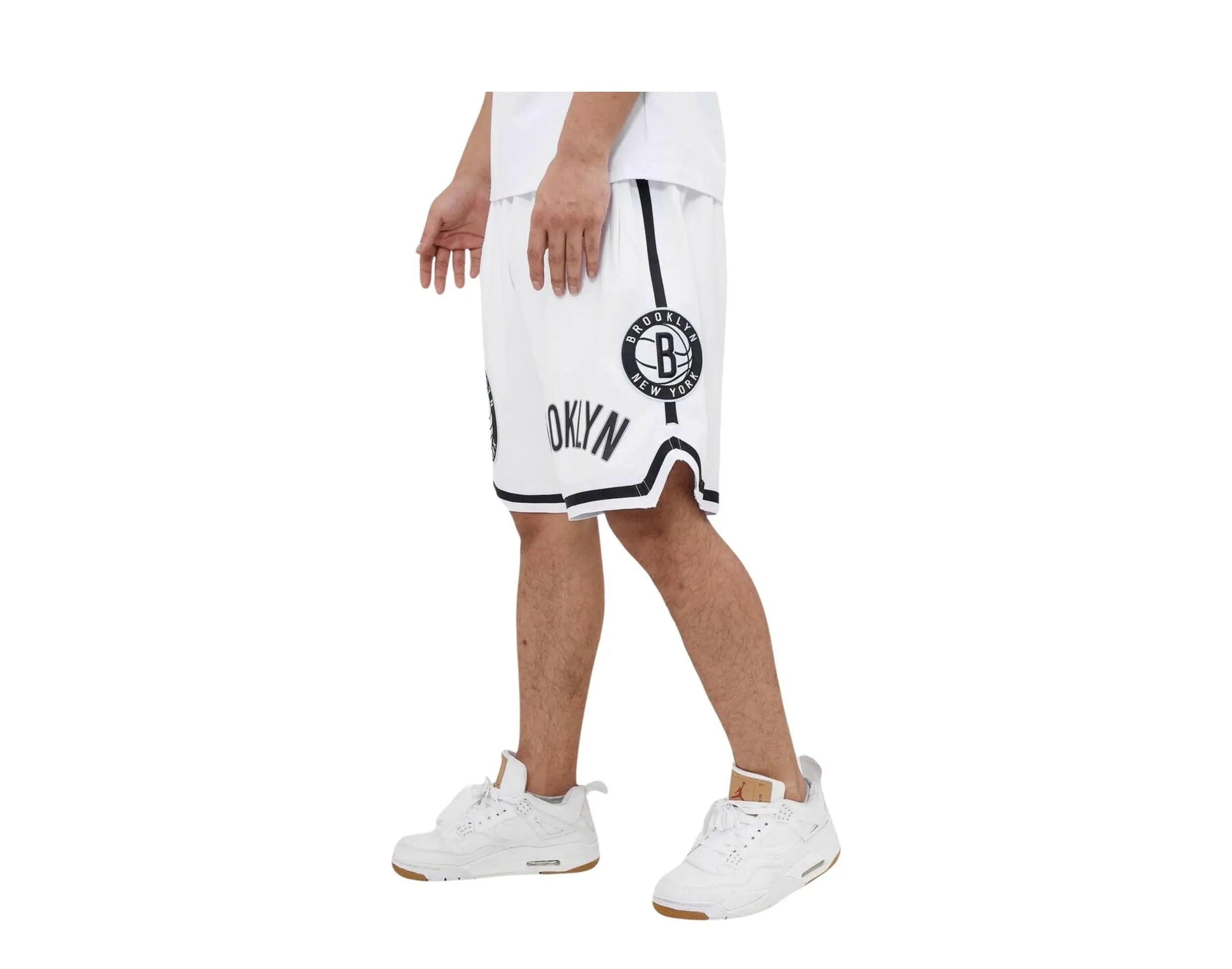 Pro Standard Brooklyn Nets Pro Team Men's Shorts — White