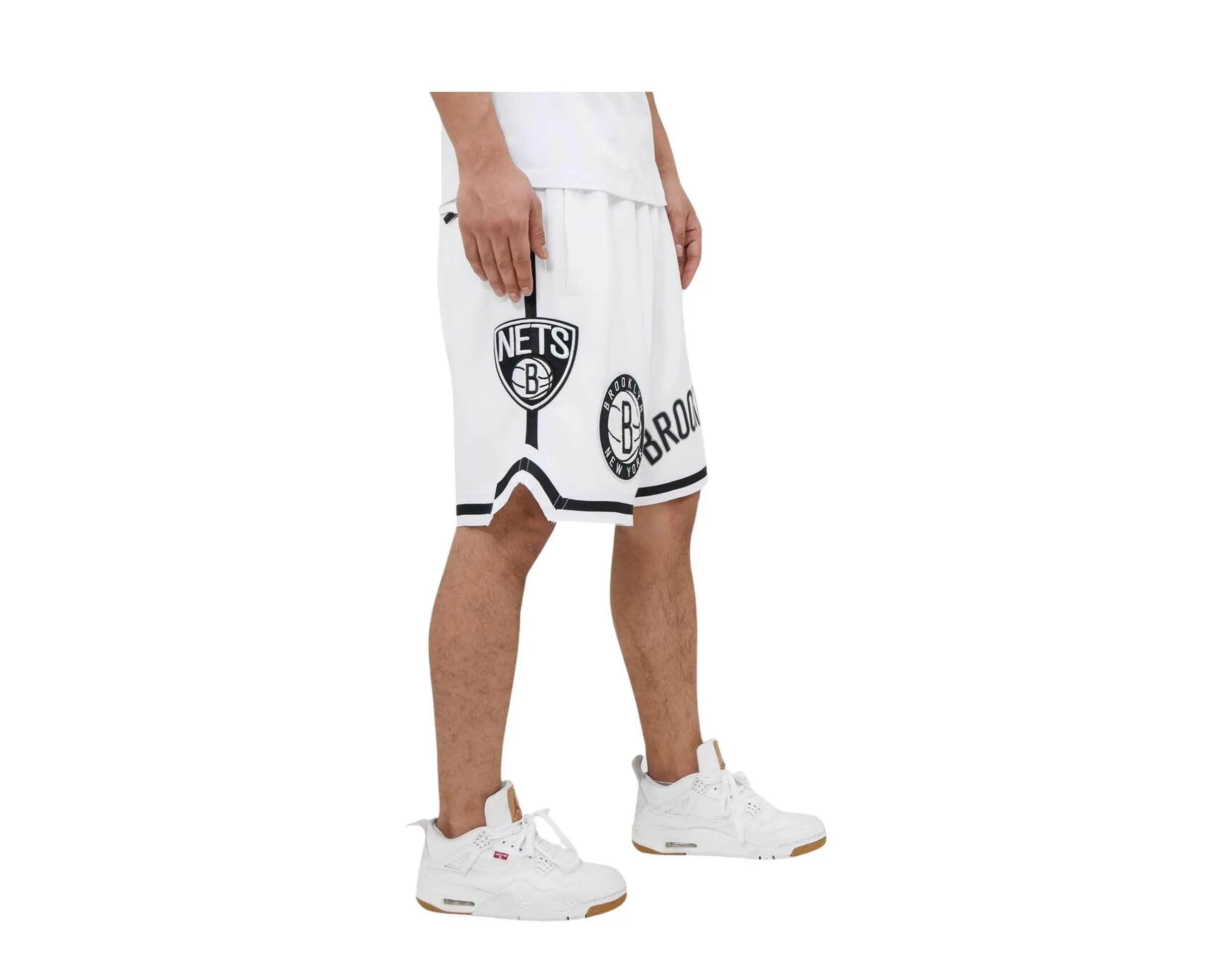 Pro Standard Brooklyn Nets Pro Team Men's Shorts — White
