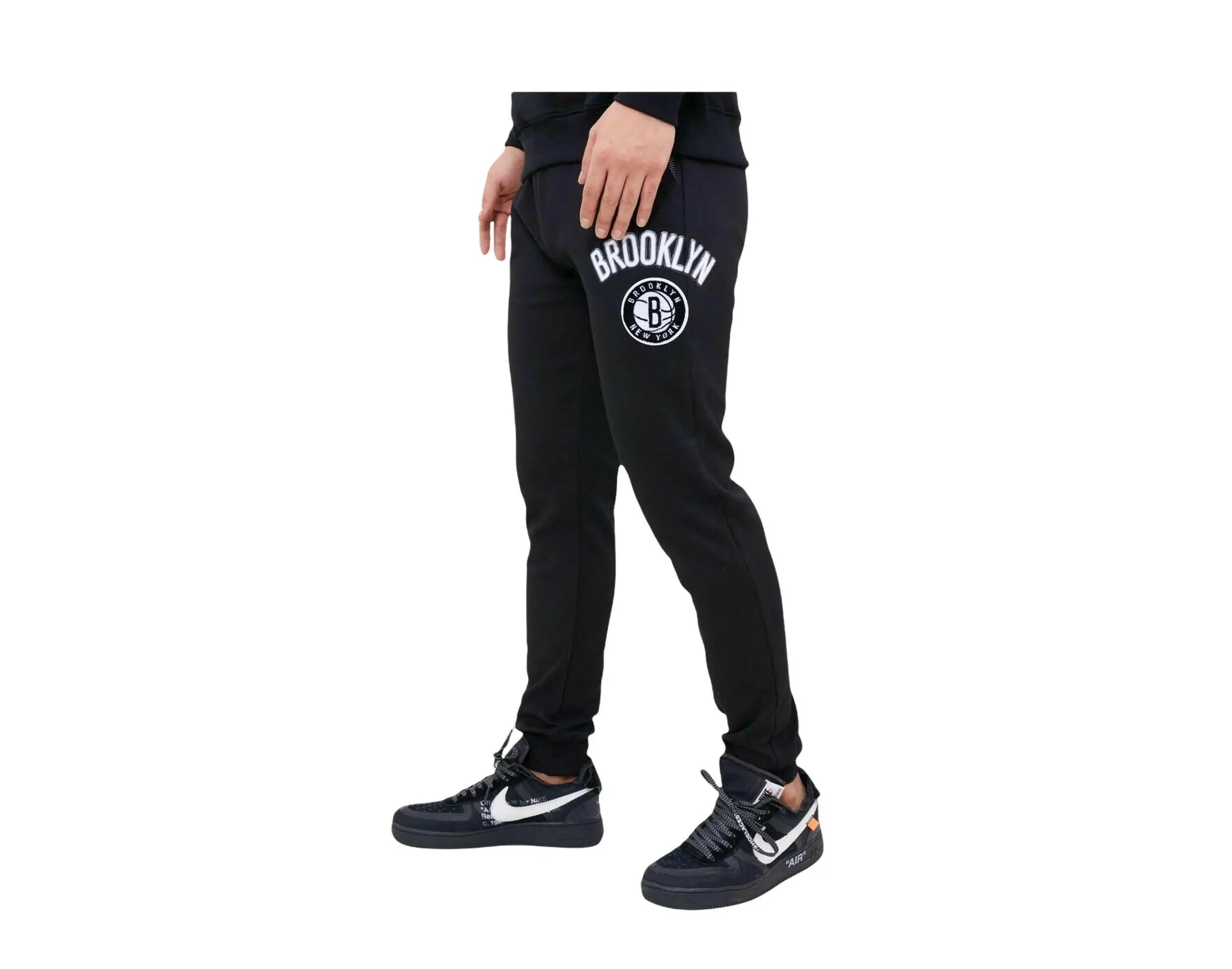 Pro Standard NBA Brooklyn Nets Stacked Logo Men's Sweatpants — Black