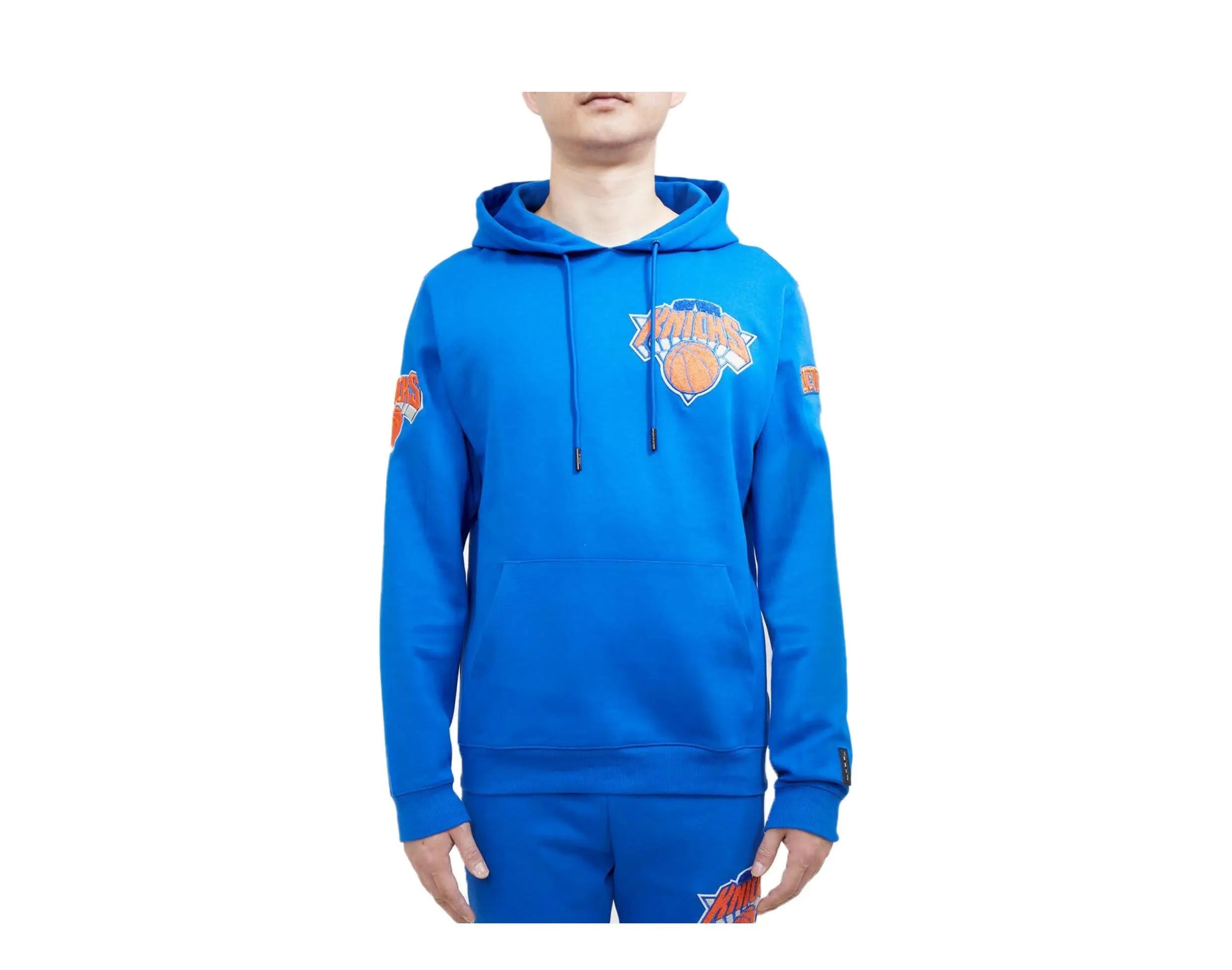 Pro Standard New York Knicks Classic Chenille Men's Hoodie — Royal Blue