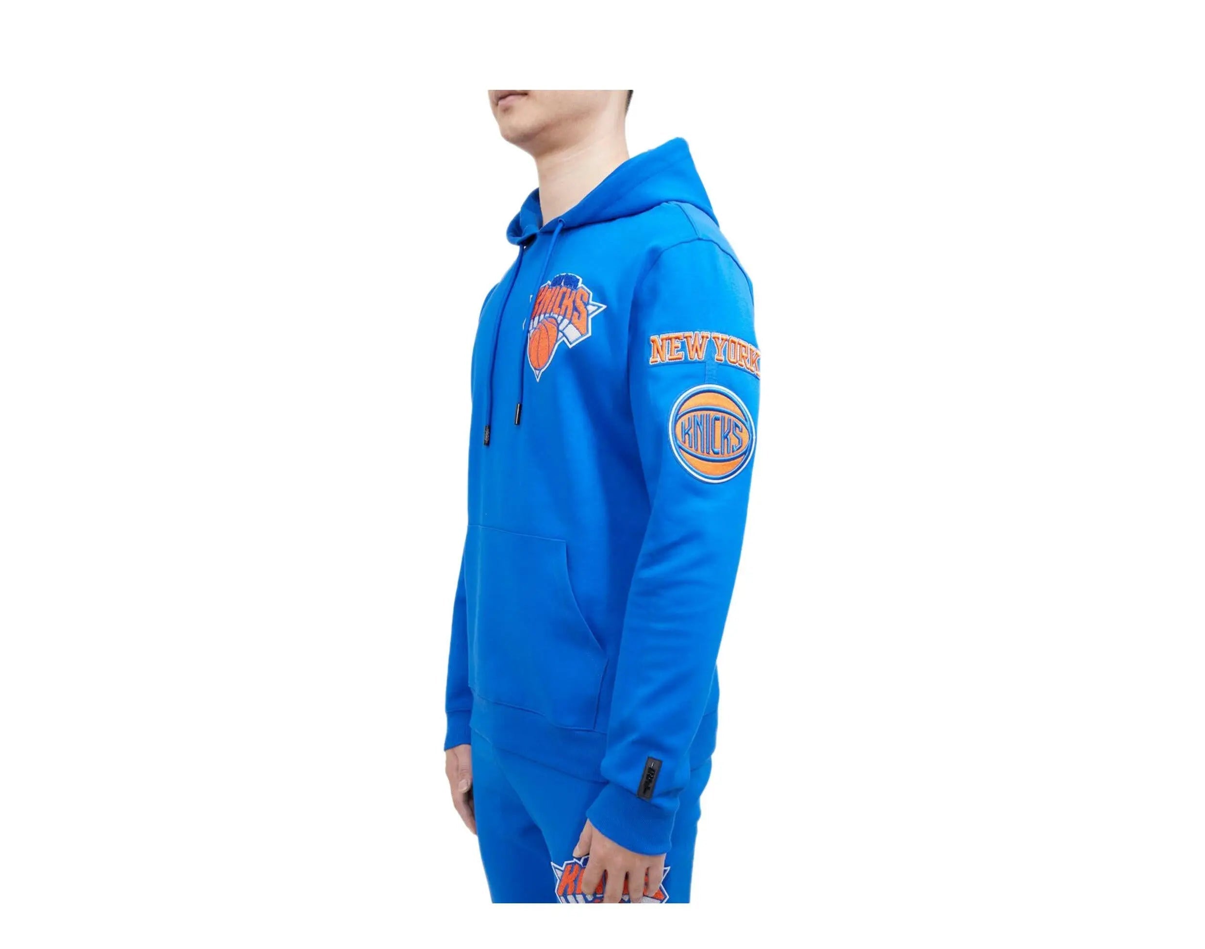 Pro Standard New York Knicks Classic Chenille Men's Hoodie — Royal Blue