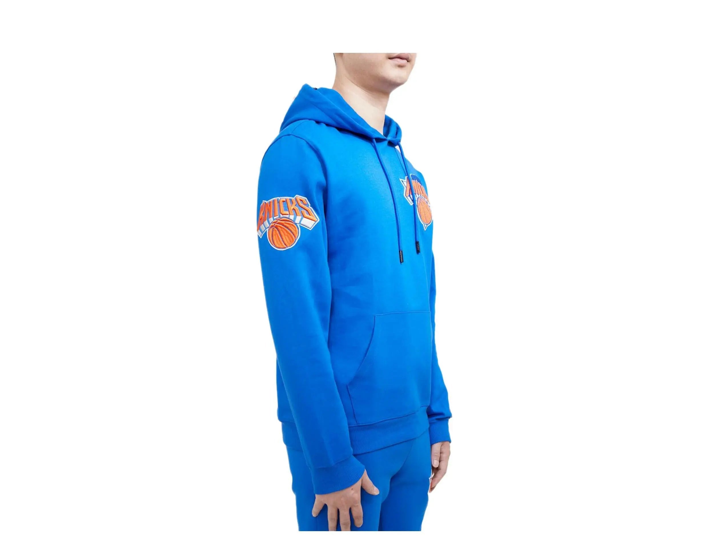 Pro Standard New York Knicks Classic Chenille Men's Hoodie — Royal Blue