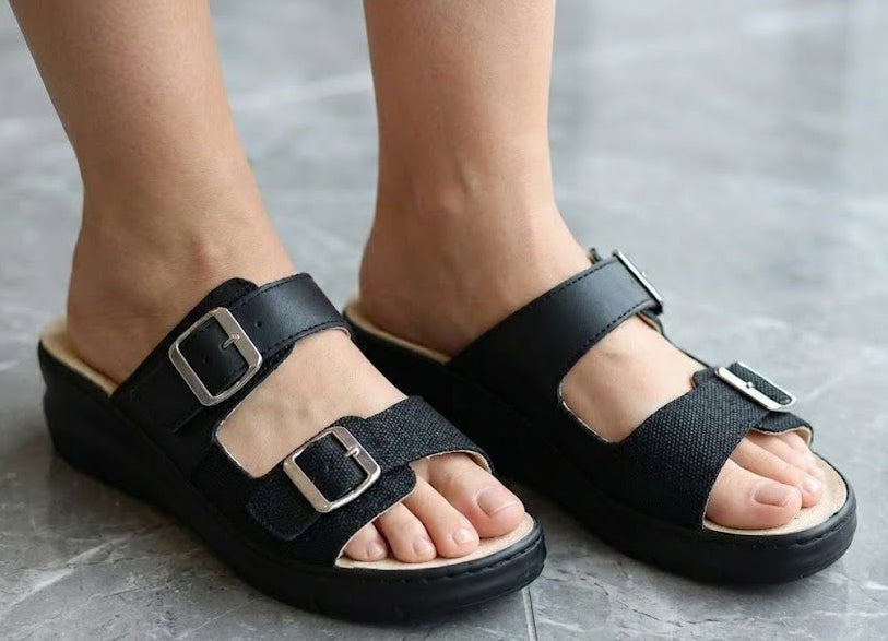 Gretchen Women’s Adjustable Comfort Sandal
