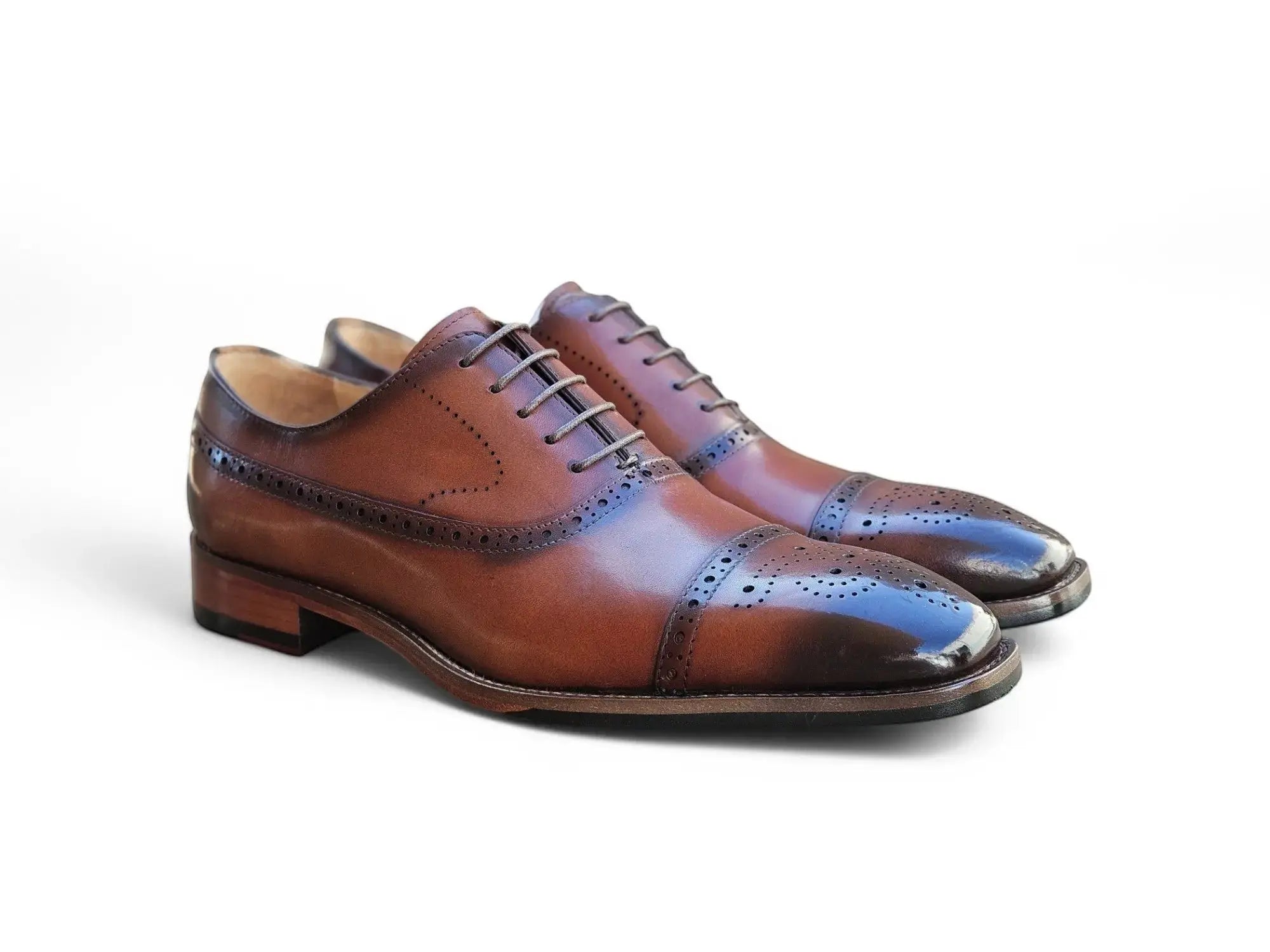 Carrucci Shoes Men's Please provide the Brand Name (official full brand name) to proceed with the title.