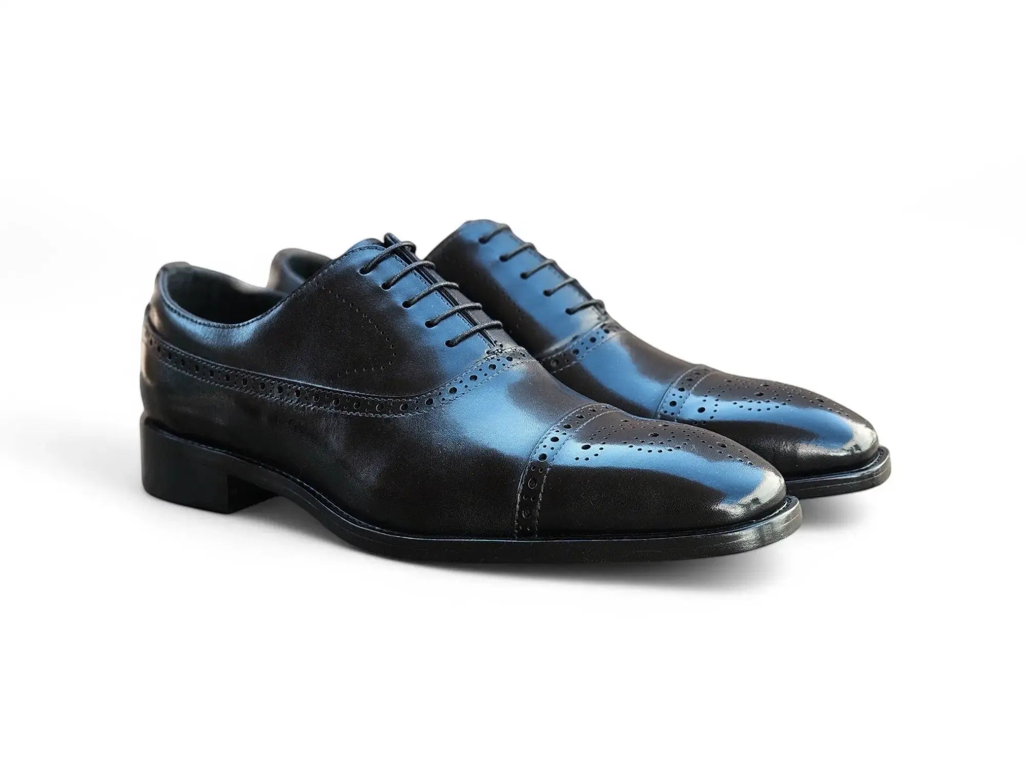 Carrucci Shoes Men's Please provide the Brand Name (official full brand name) to proceed with the title.