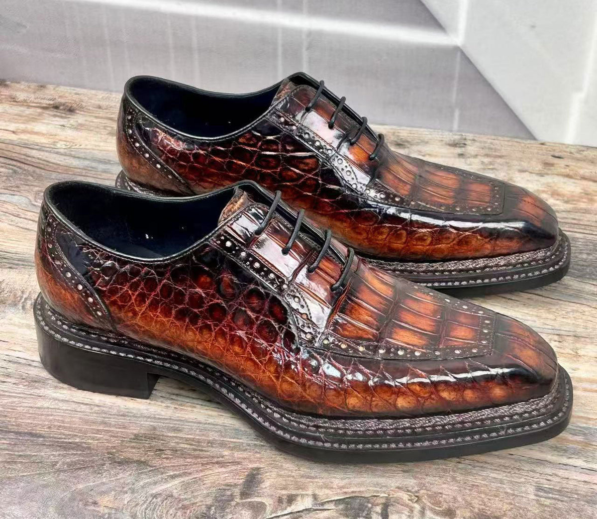 Maurice Chancellor Alligator Oxford - Cognac – product view 2