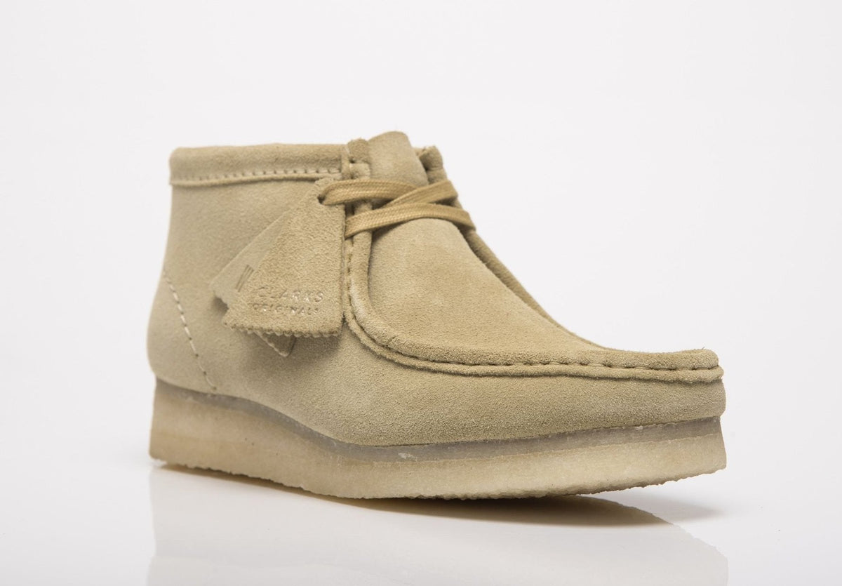 Clarks Originals Wallabee Boot Women's Maple Suede 26155520 — rear view