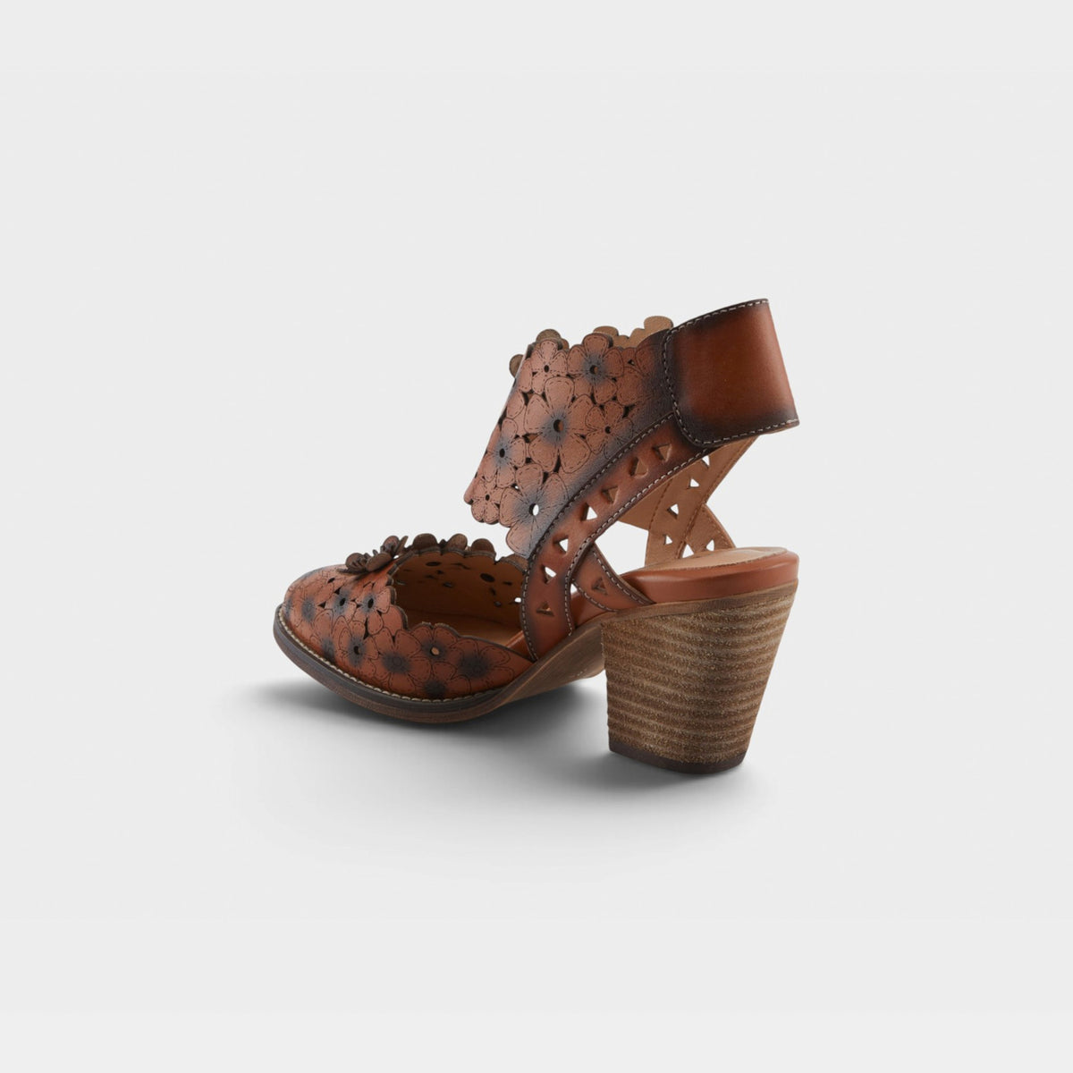 L'Artiste Distinction Sandals — product view 20