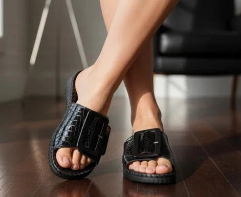 Eric Michael Darla Women’s Leather Comfort Sandal