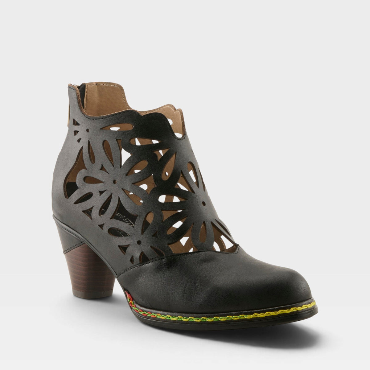 L'Artiste Feelinfree Women's Boots — product view 2