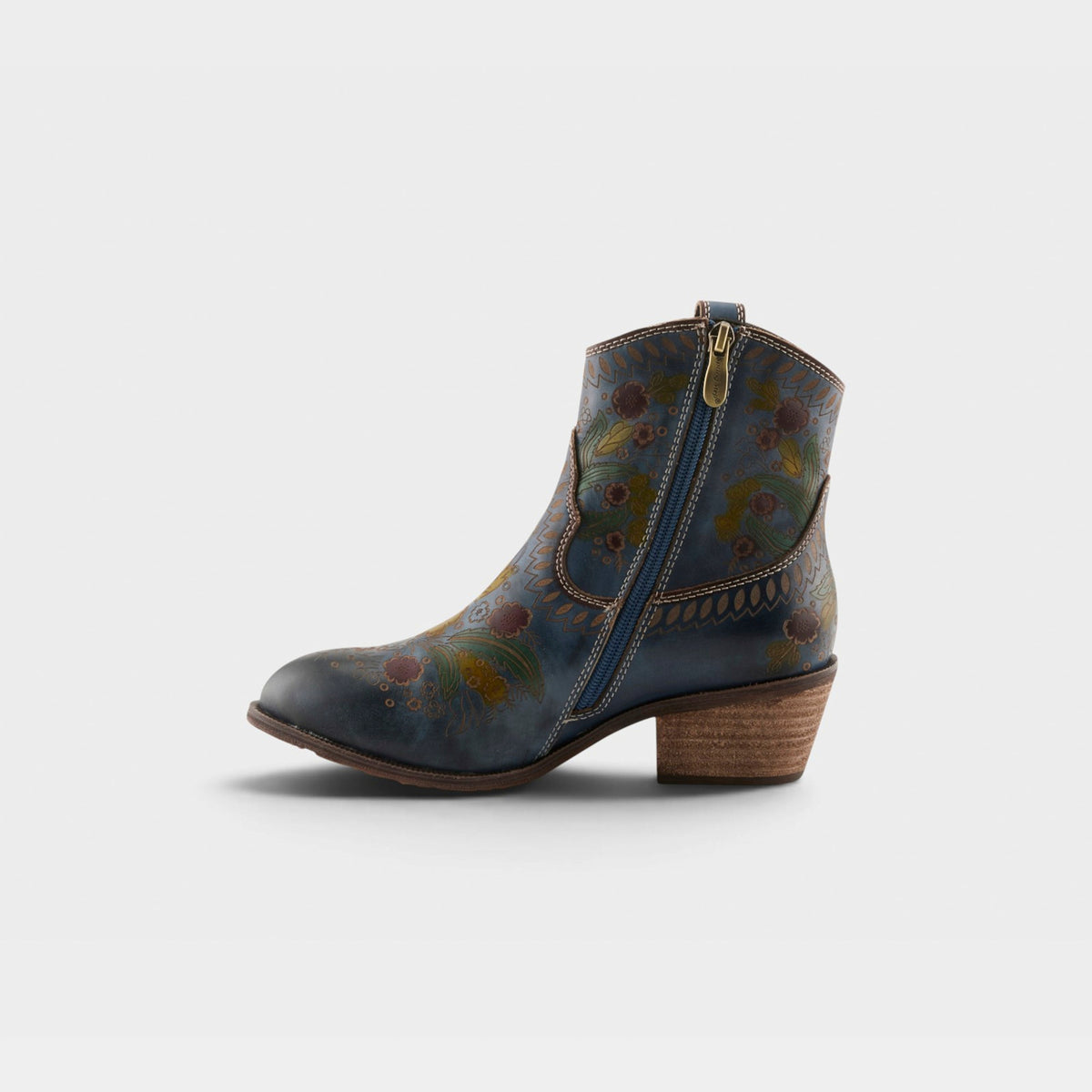 L'Artiste Galop Women's Boots — product view 9