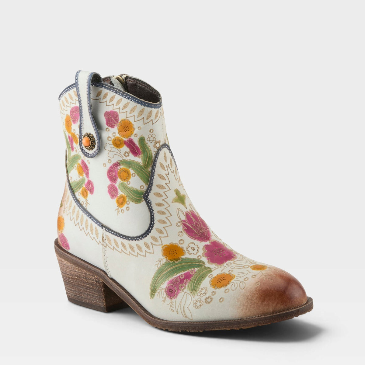 L'Artiste Galop Women's Boots — product view 3