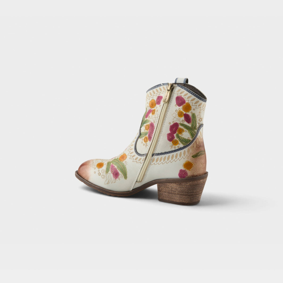 L'Artiste Galop Women's Boots — product view 18