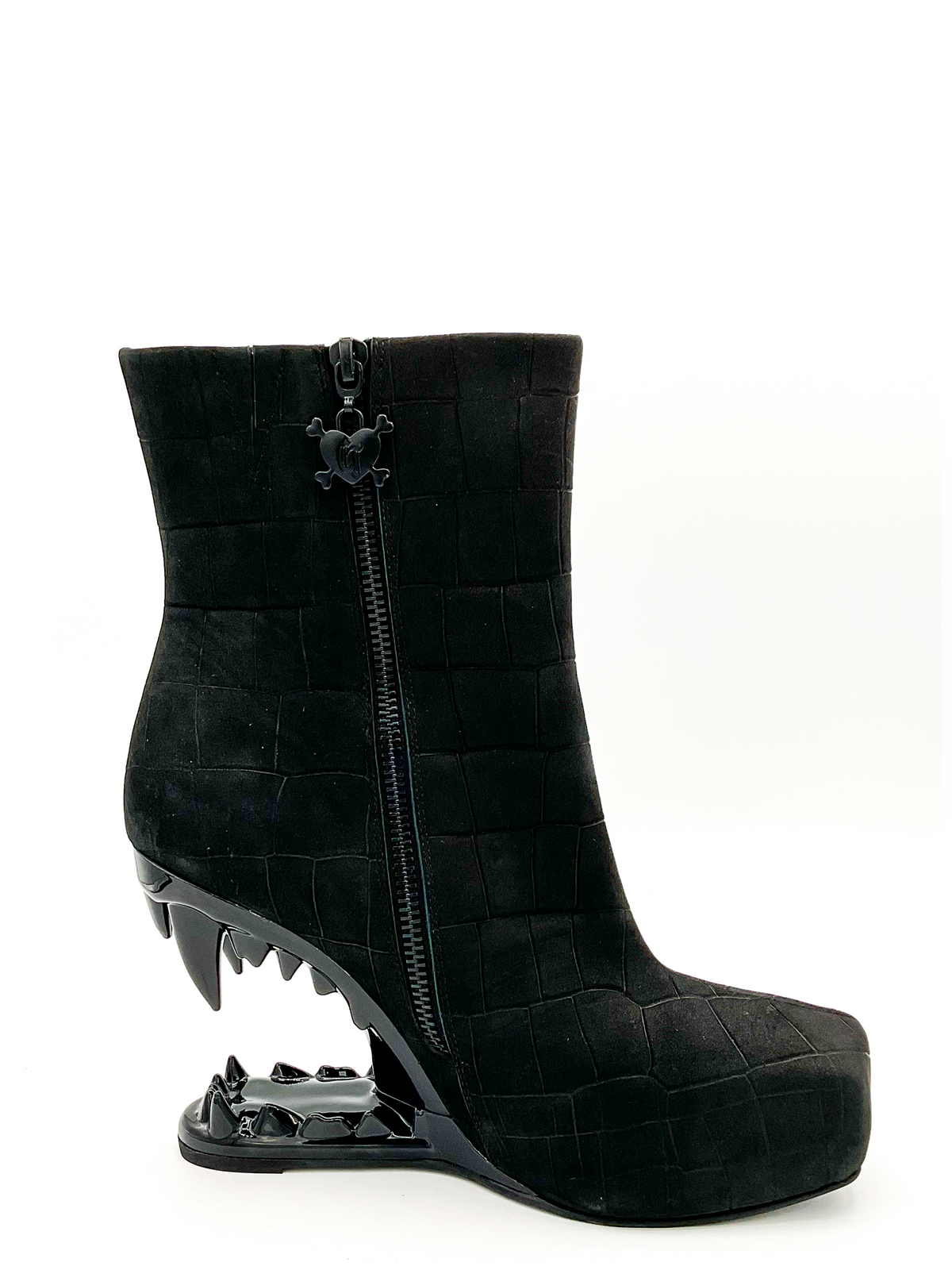 Charla Tedrick Gnasher Boot – side view