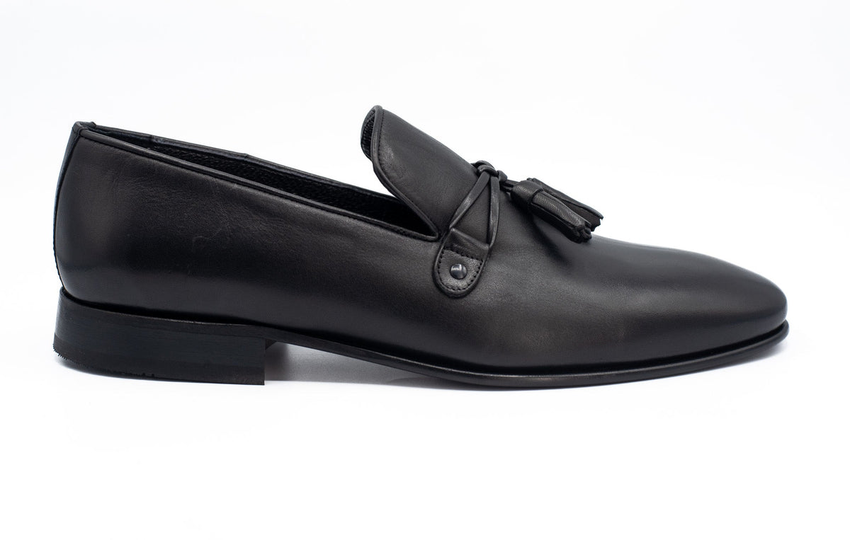 Vinci Leather The Modica Black Leather Tassel Loafer Final Sale! – product view 1