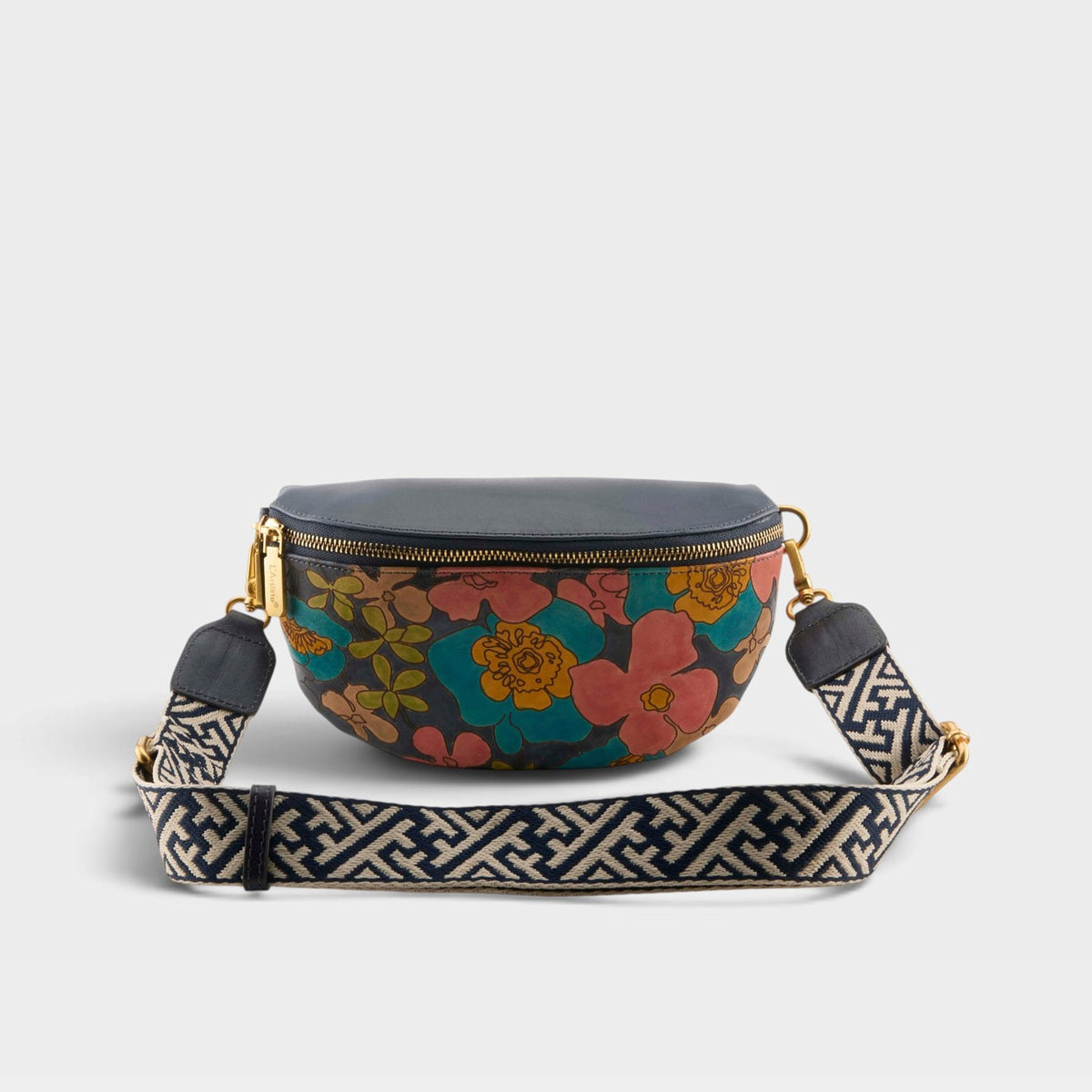 L'Artiste Artisan Women's Handbag — product view 1