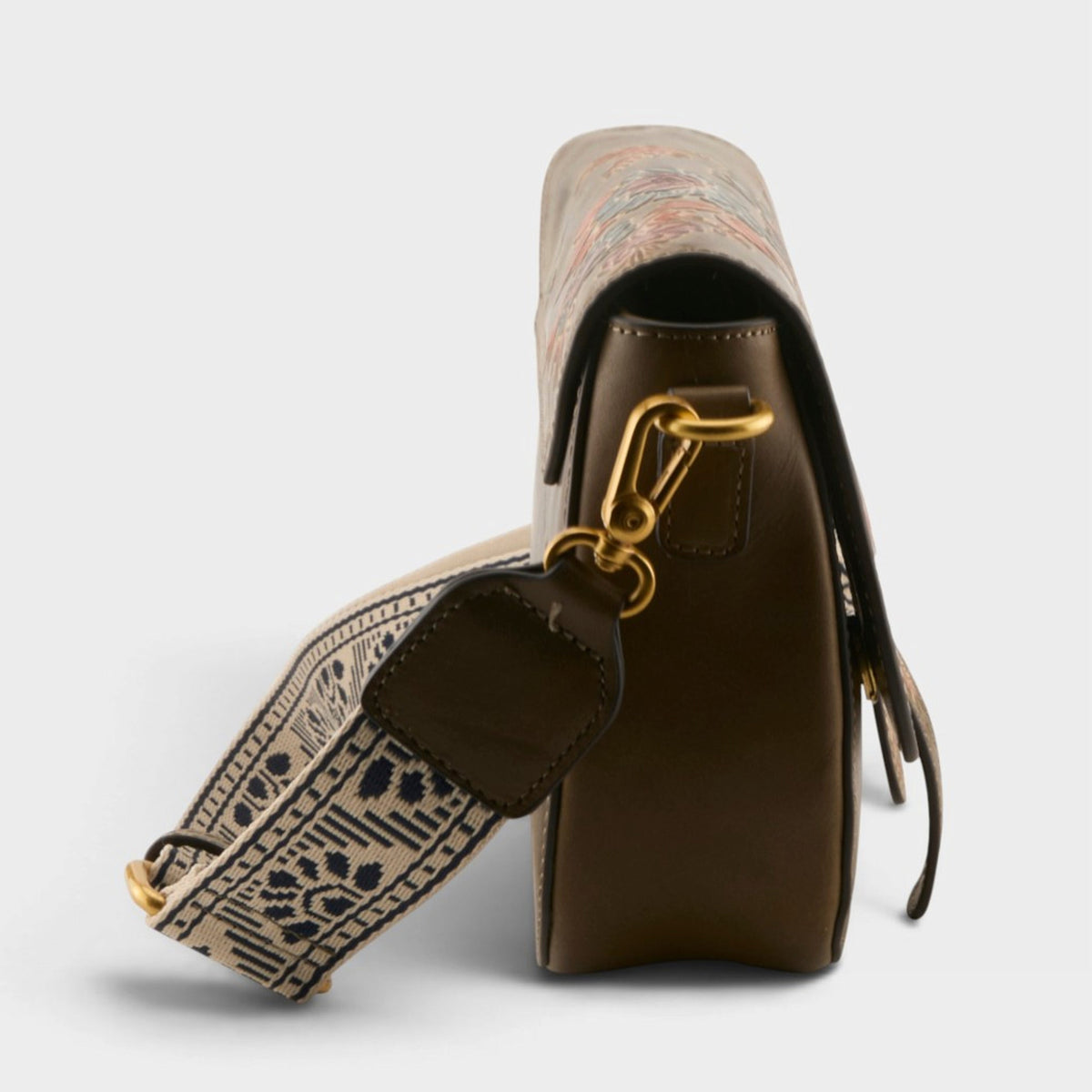 L'Artiste Canter Women's Handbag — product view 18