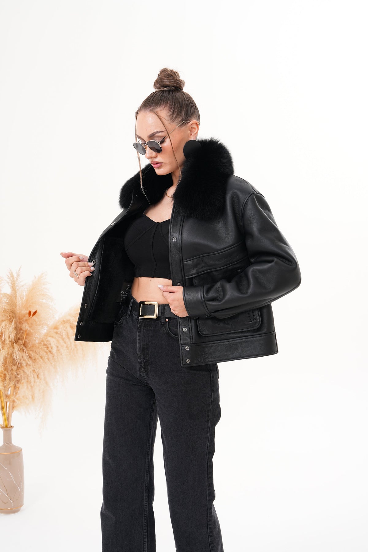 Vinci Leather The Auretta Black Shearling Leather Women Jacket – product view 10