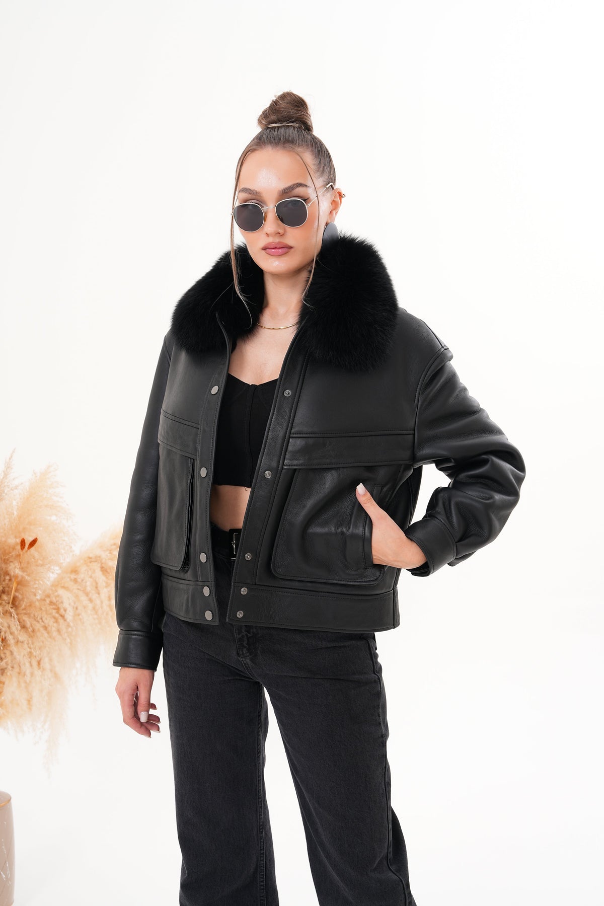 Vinci Leather The Auretta Black Shearling Leather Women Jacket – product view 2