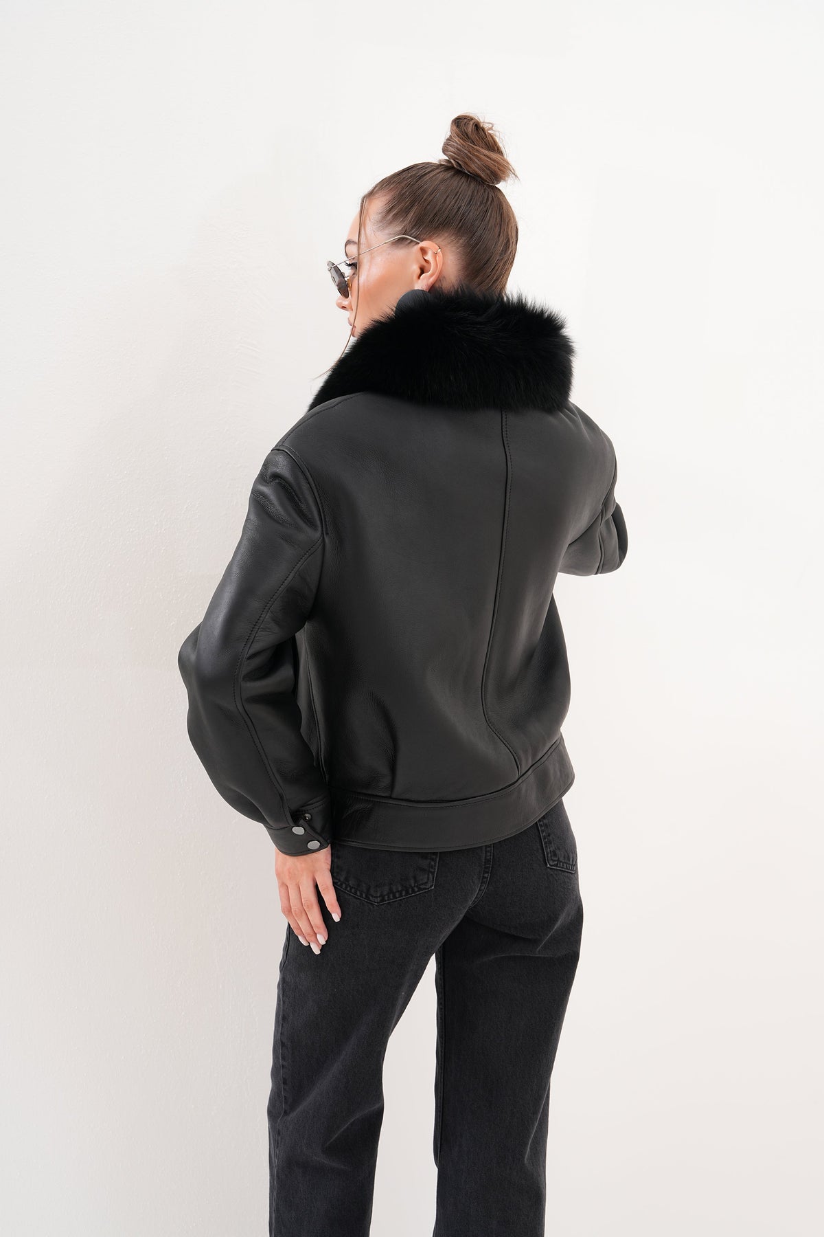 Vinci Leather The Auretta Black Shearling Leather Women Jacket – product view 15