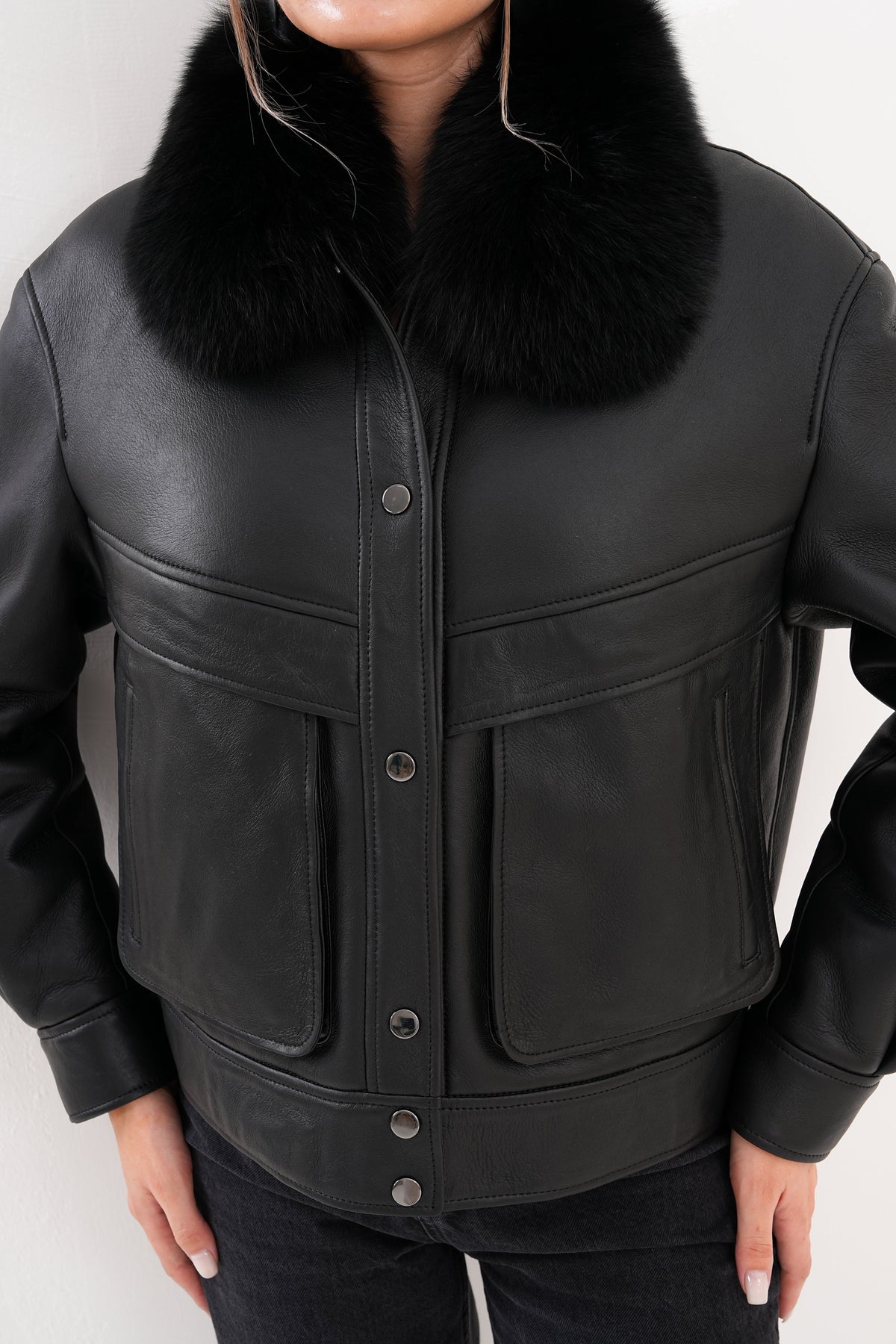 Vinci Leather The Auretta Black Shearling Leather Women Jacket – product view 3