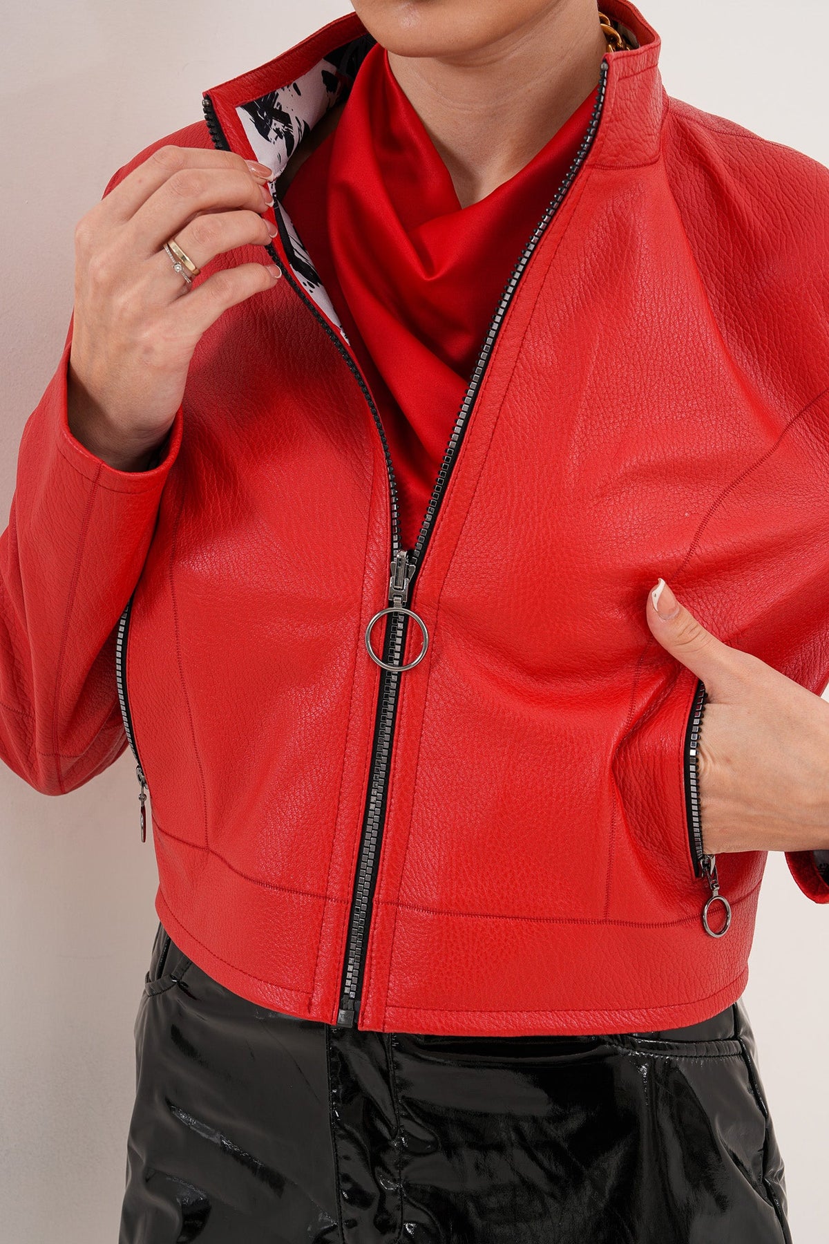 Vinci Leather The Elvaris Reversible Red Leather Women Jacket – product view 2