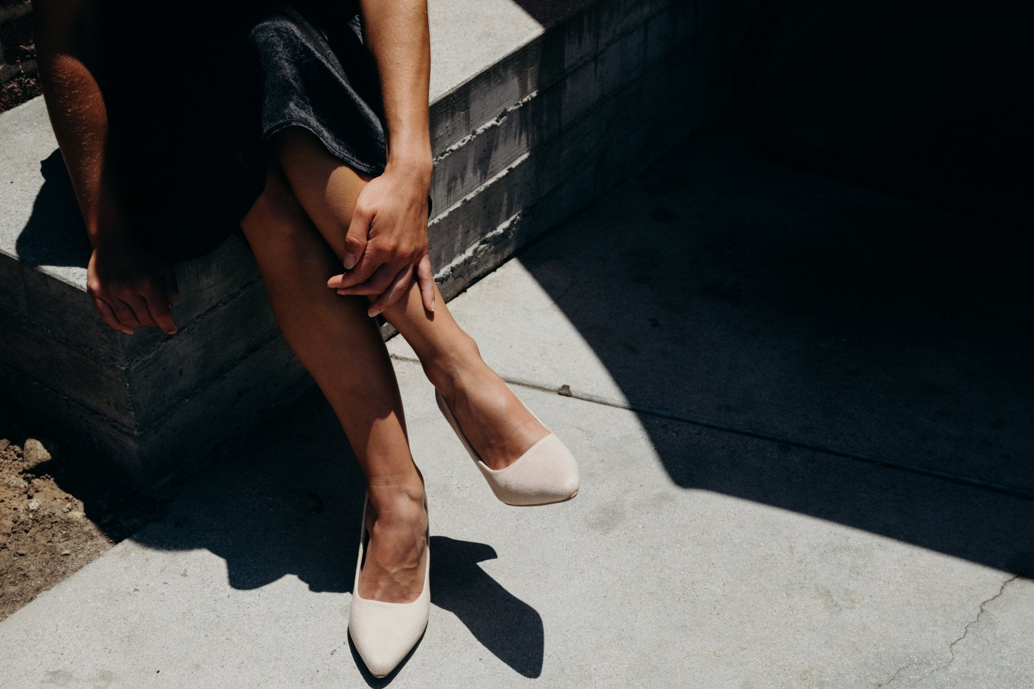 Jolie | Light Taupe Suede